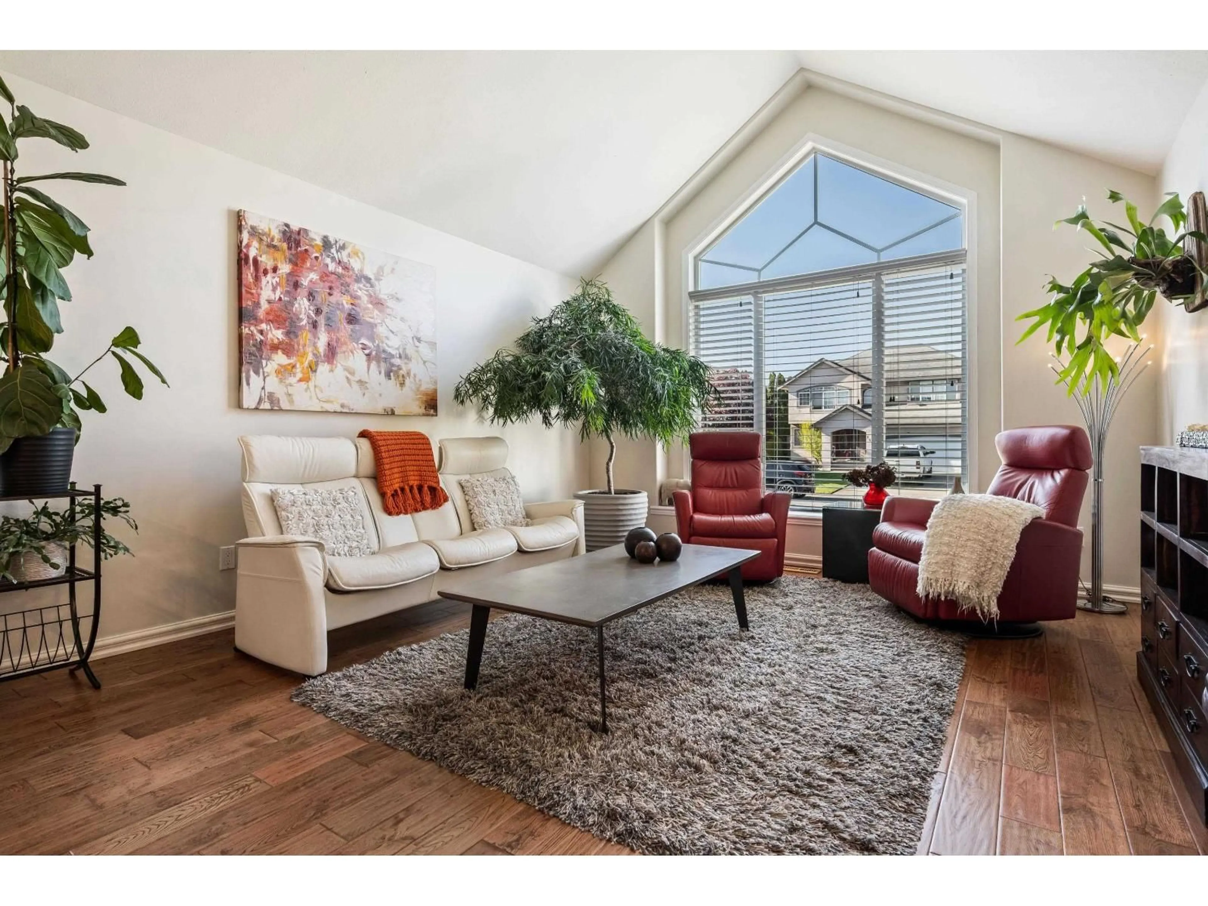 Living room with furniture, wood/laminate floor for 7316 ELM ROAD, Agassiz British Columbia V0M1A2