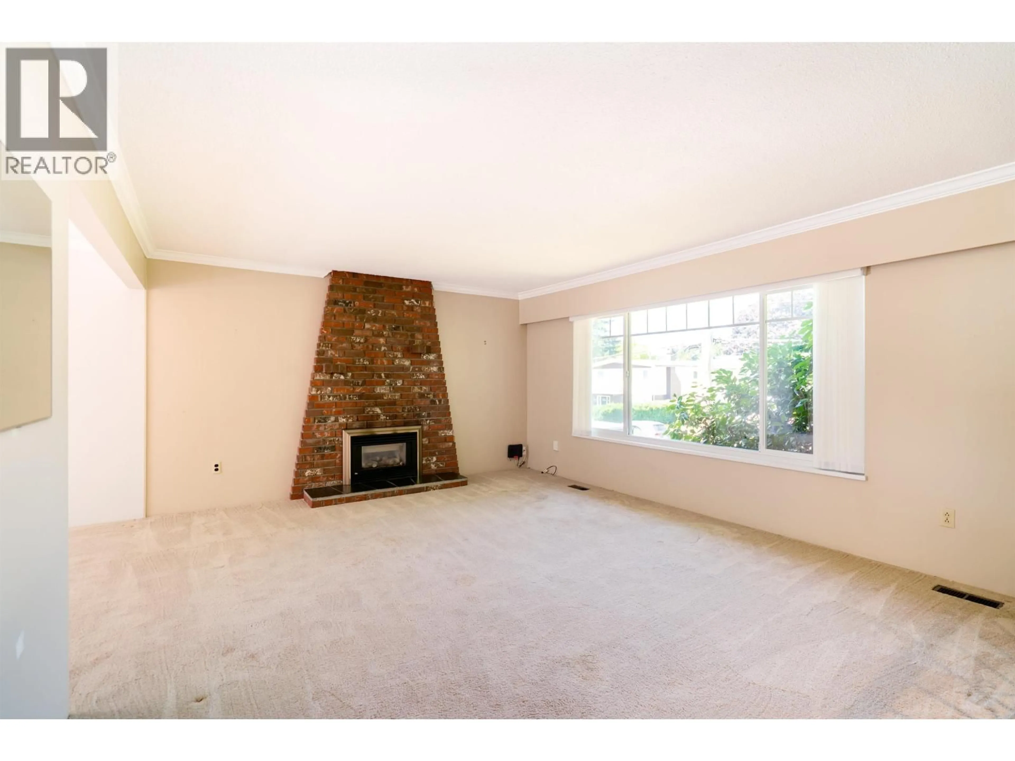 A pic of a room for 3748 INVERNESS STREET, Port Coquitlam British Columbia V3B3B6