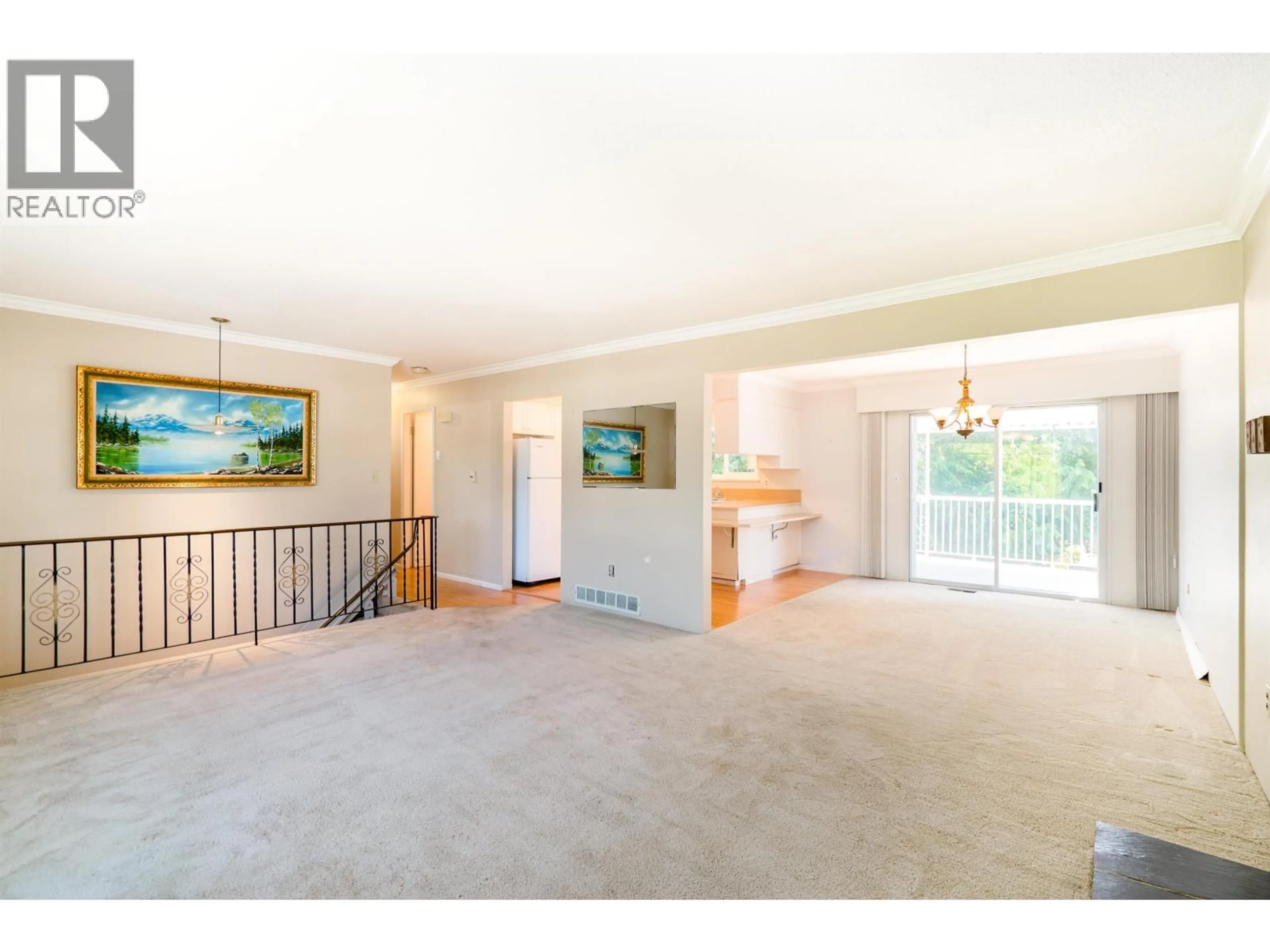 Indoor foyer for 3748 INVERNESS STREET, Port Coquitlam British Columbia V3B3B6
