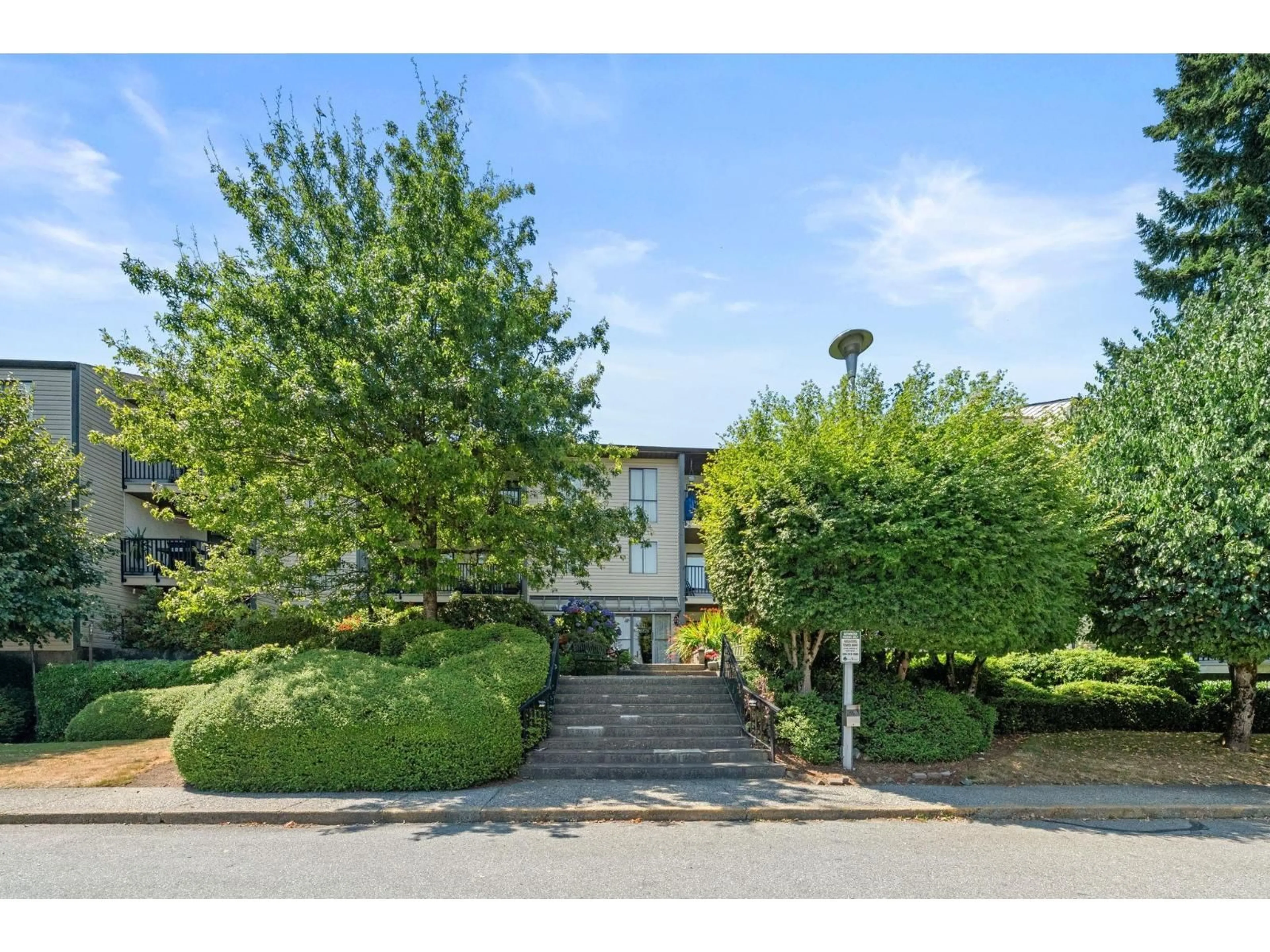 A pic from outside/outdoor area/front of a property/back of a property/a pic from drone, street for 113 - 9952 149, Surrey British Columbia V3R7W7