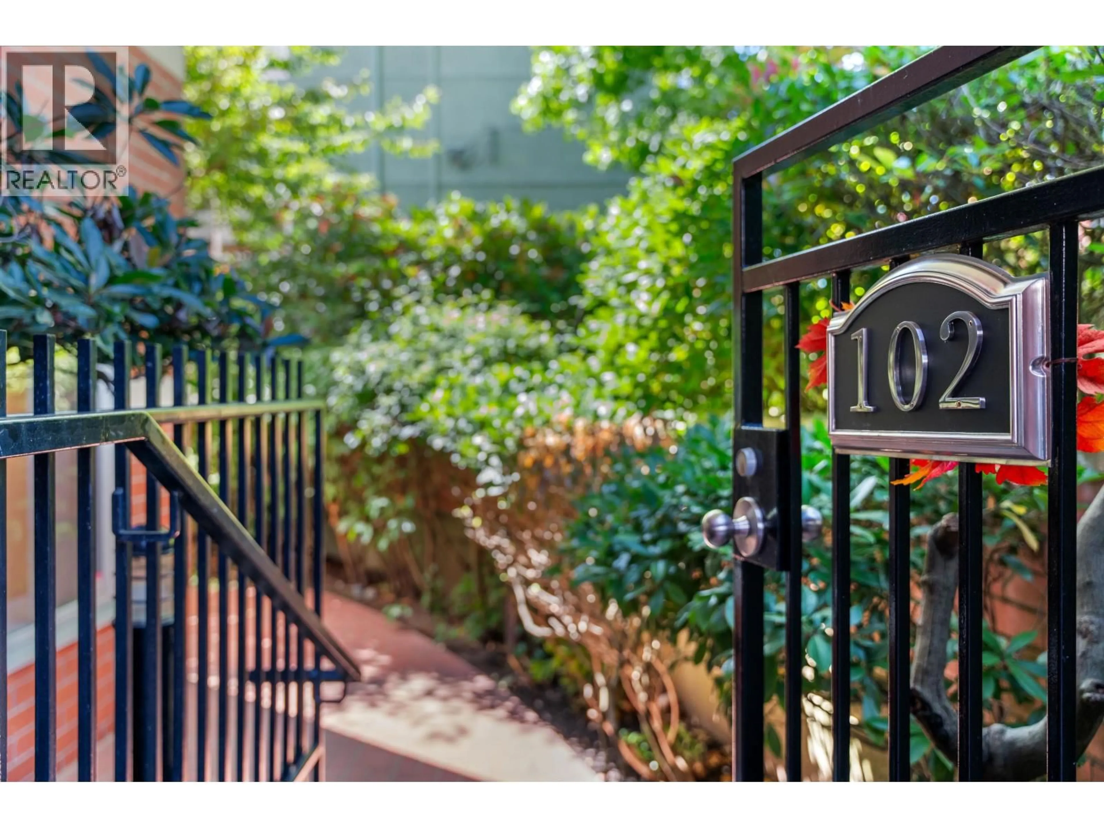 Unknown for 102 - 2128 43RD AVENUE, Vancouver British Columbia V6M2E1