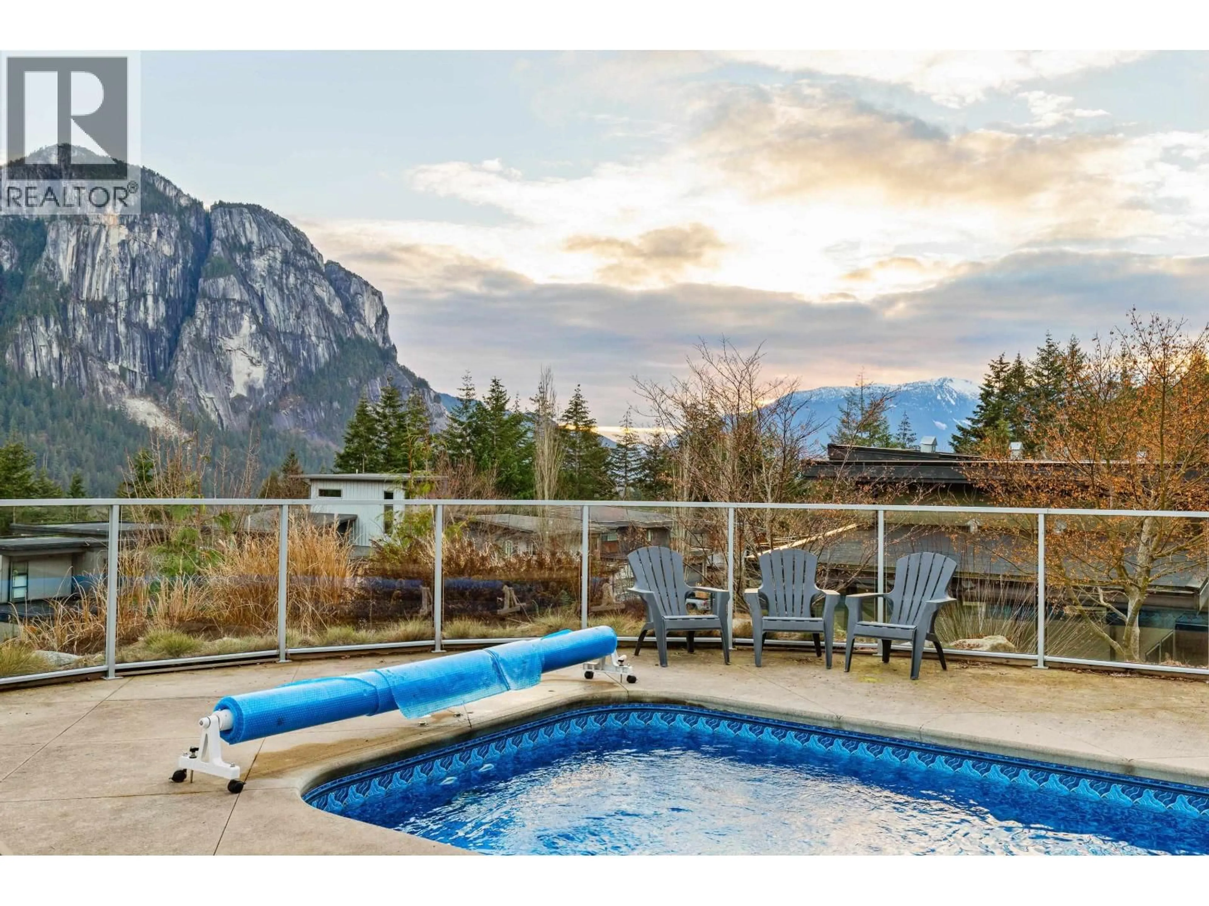 Pool for 38555 SKY PILOT DRIVE, Squamish British Columbia V8B0T6