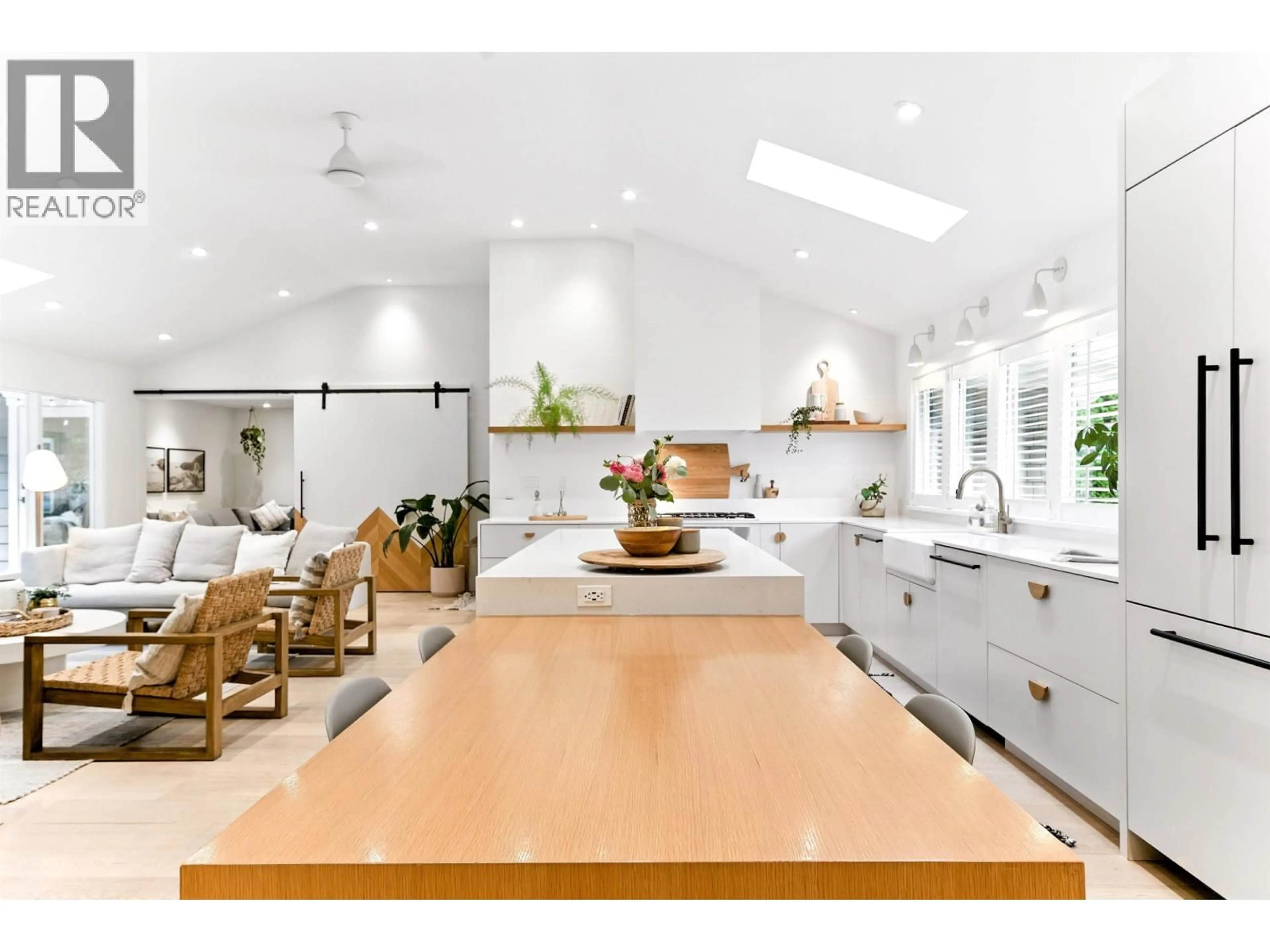Open concept kitchen, unknown for 5621 EAGLE HARBOUR ROAD, West Vancouver British Columbia V7W1P4