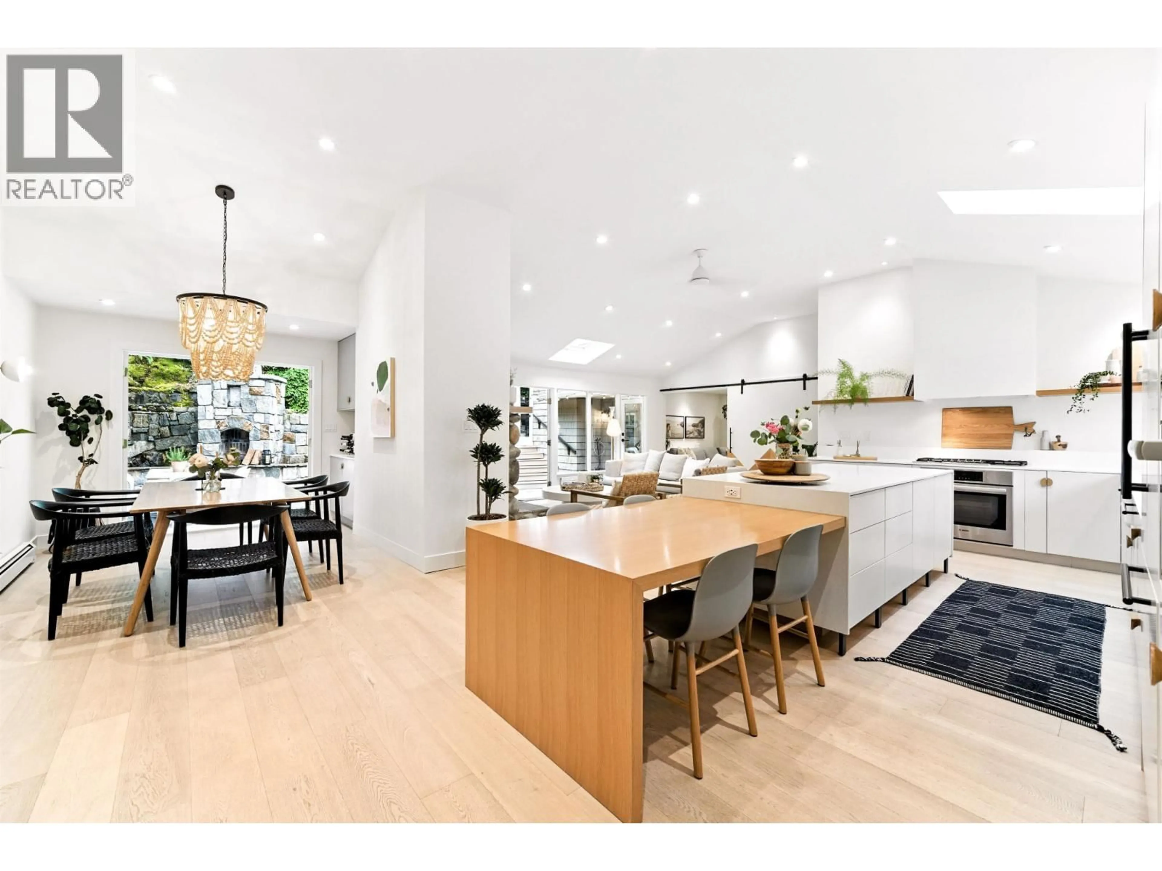 Open concept kitchen, unknown for 5621 EAGLE HARBOUR ROAD, West Vancouver British Columbia V7W1P4