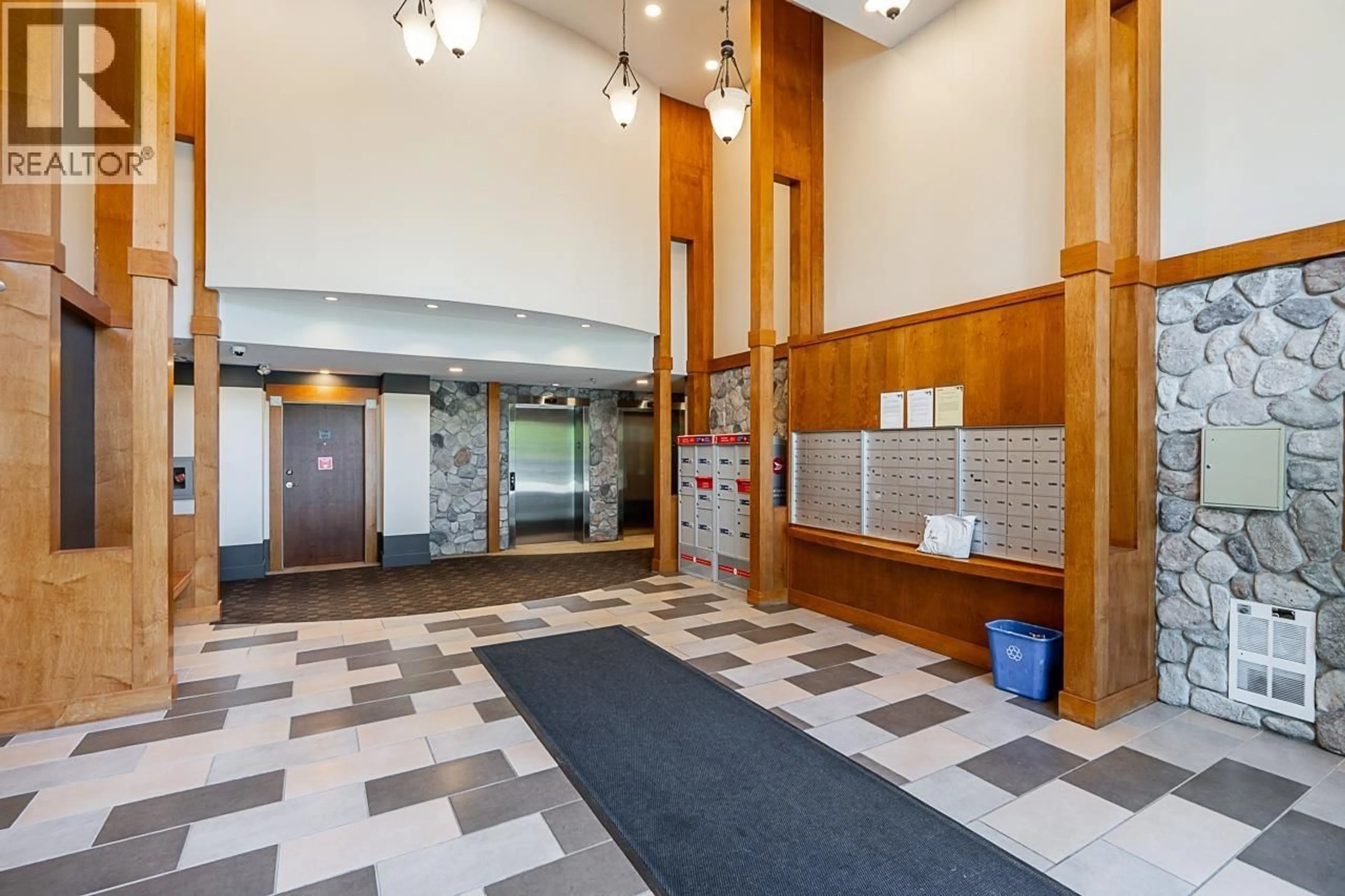 Lobby for 221 - 100 CAPILANO ROAD, Port Moody British Columbia V3H5M9
