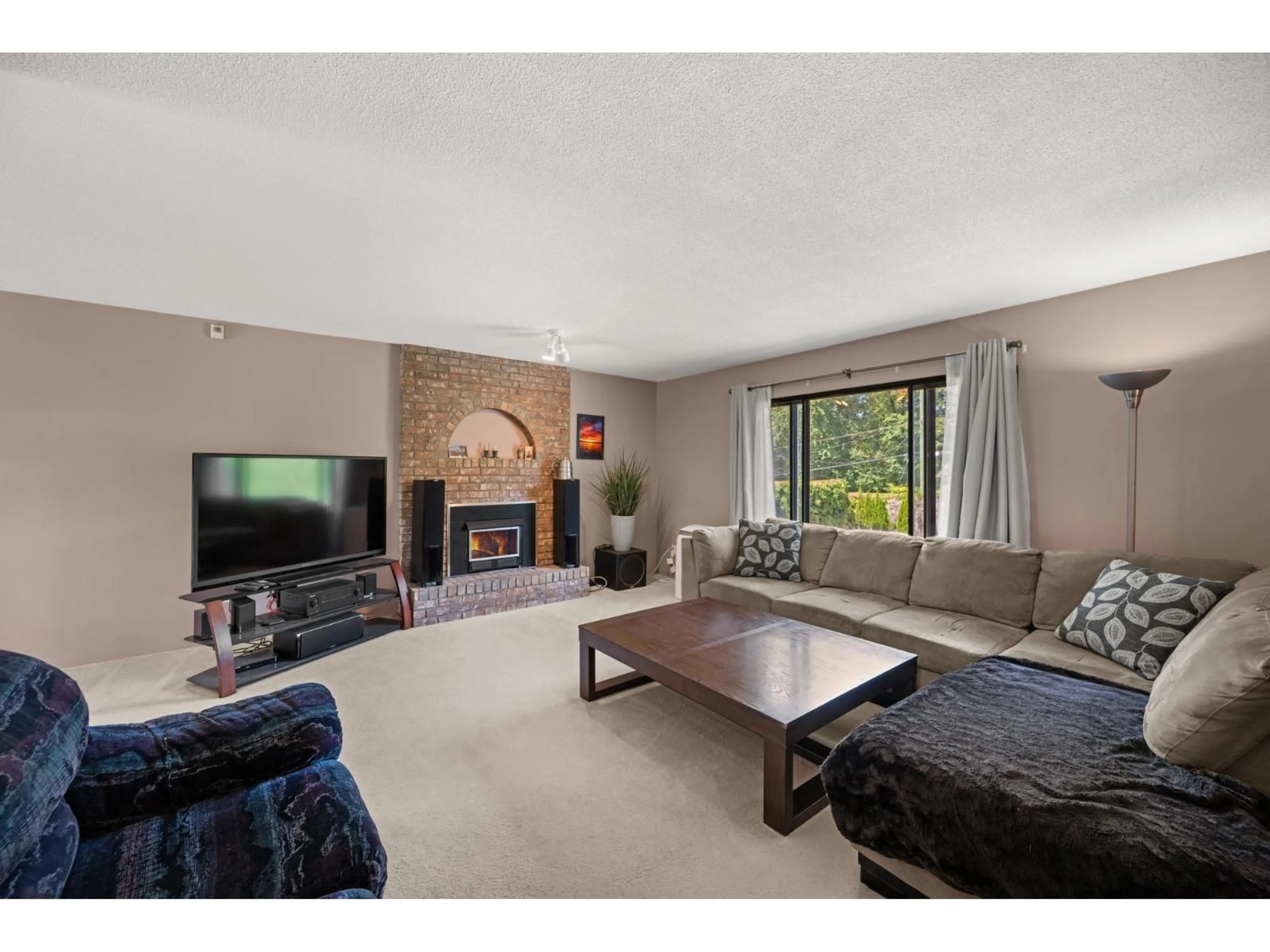 Living room with furniture, unknown for 22742 76B, Langley British Columbia V1M2J8