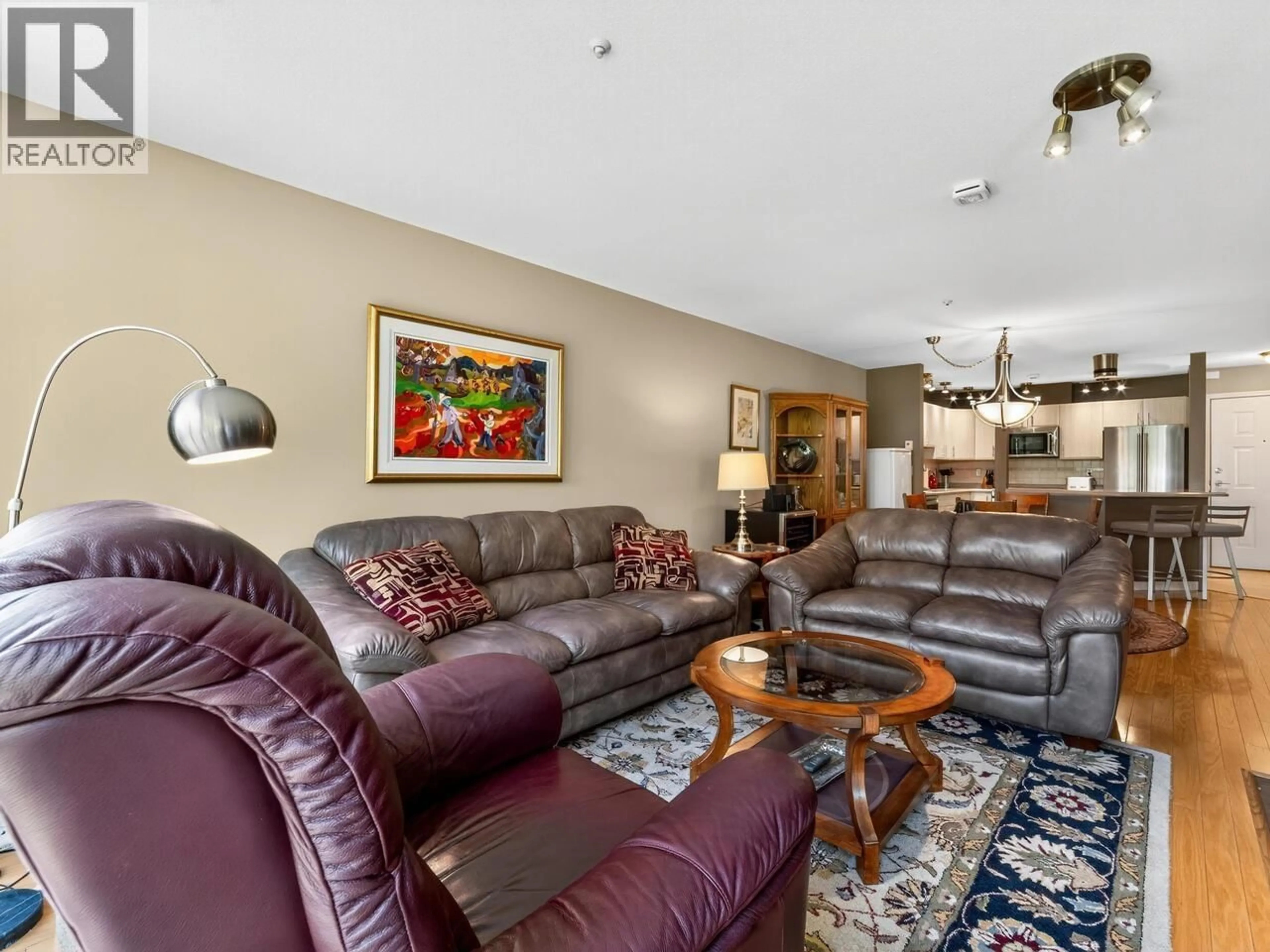 Living room with furniture, unknown for 201 - 68 RICHMOND STREET, New Westminster British Columbia V3L5S2