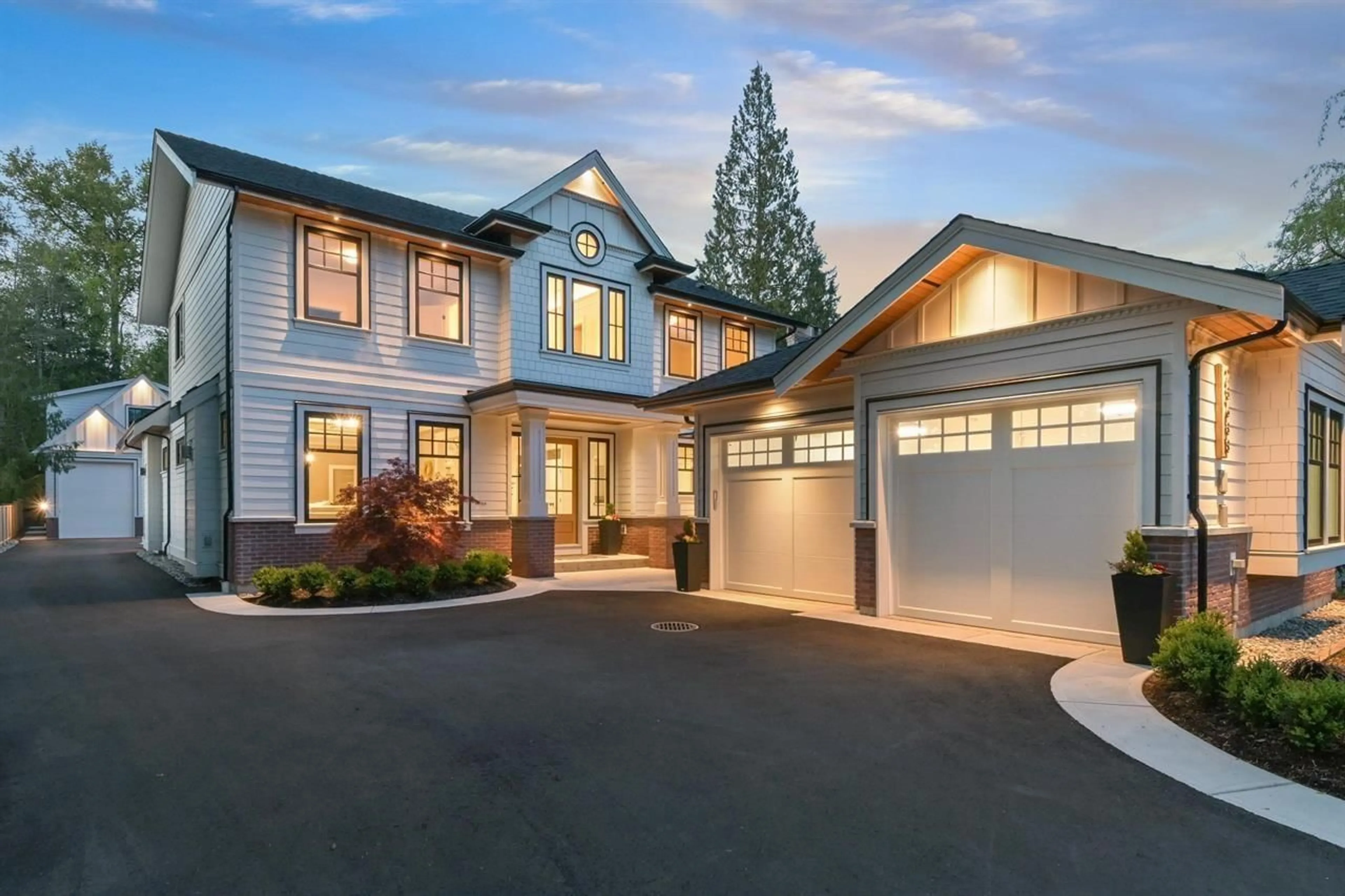 Home with vinyl exterior material, street for 23633 36A, Langley British Columbia V2Z2J6