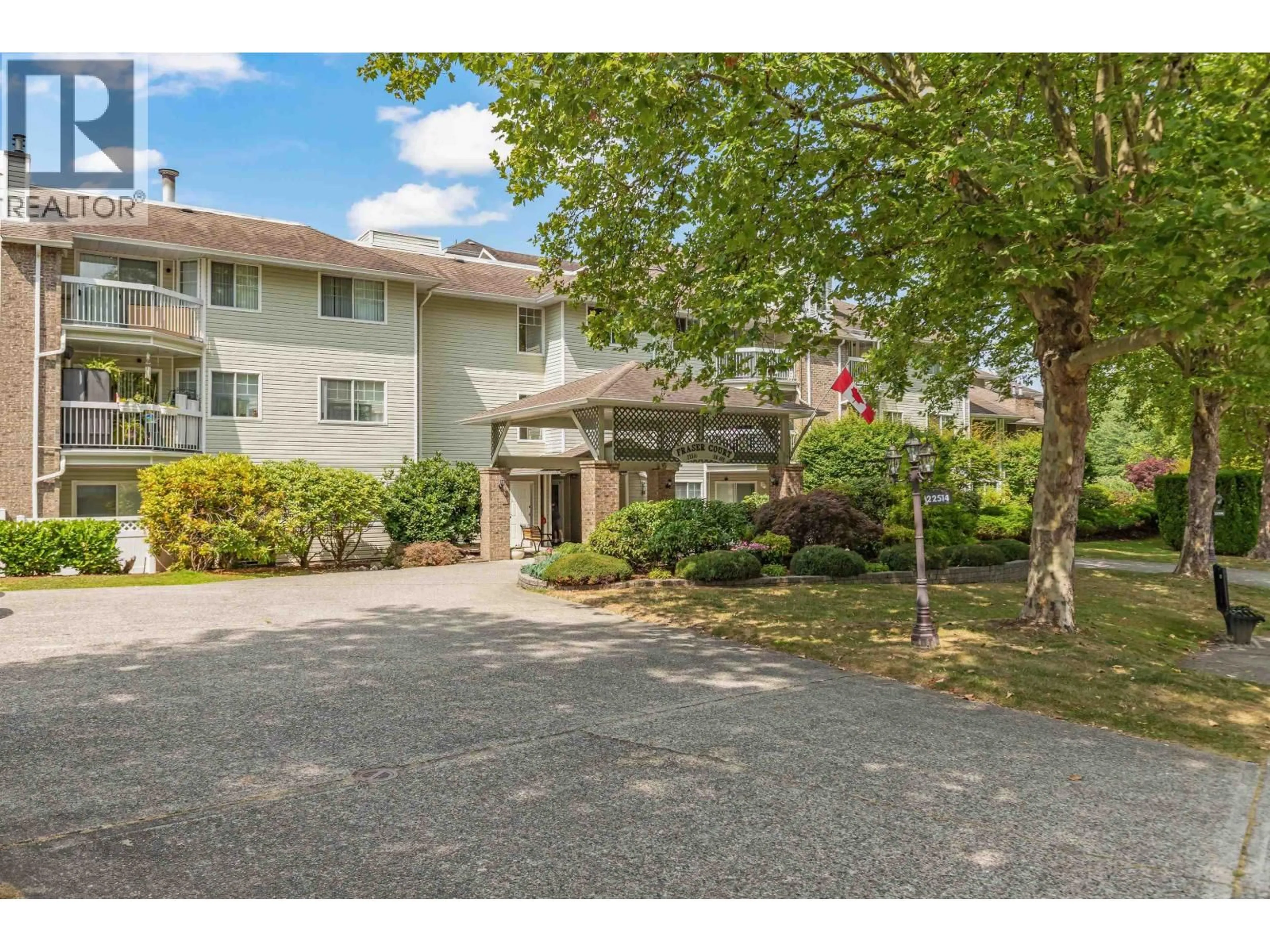 A pic from outside/outdoor area/front of a property/back of a property/a pic from drone, unknown for 111 - 22514 116 AVENUE, Maple Ridge British Columbia V2X0N8