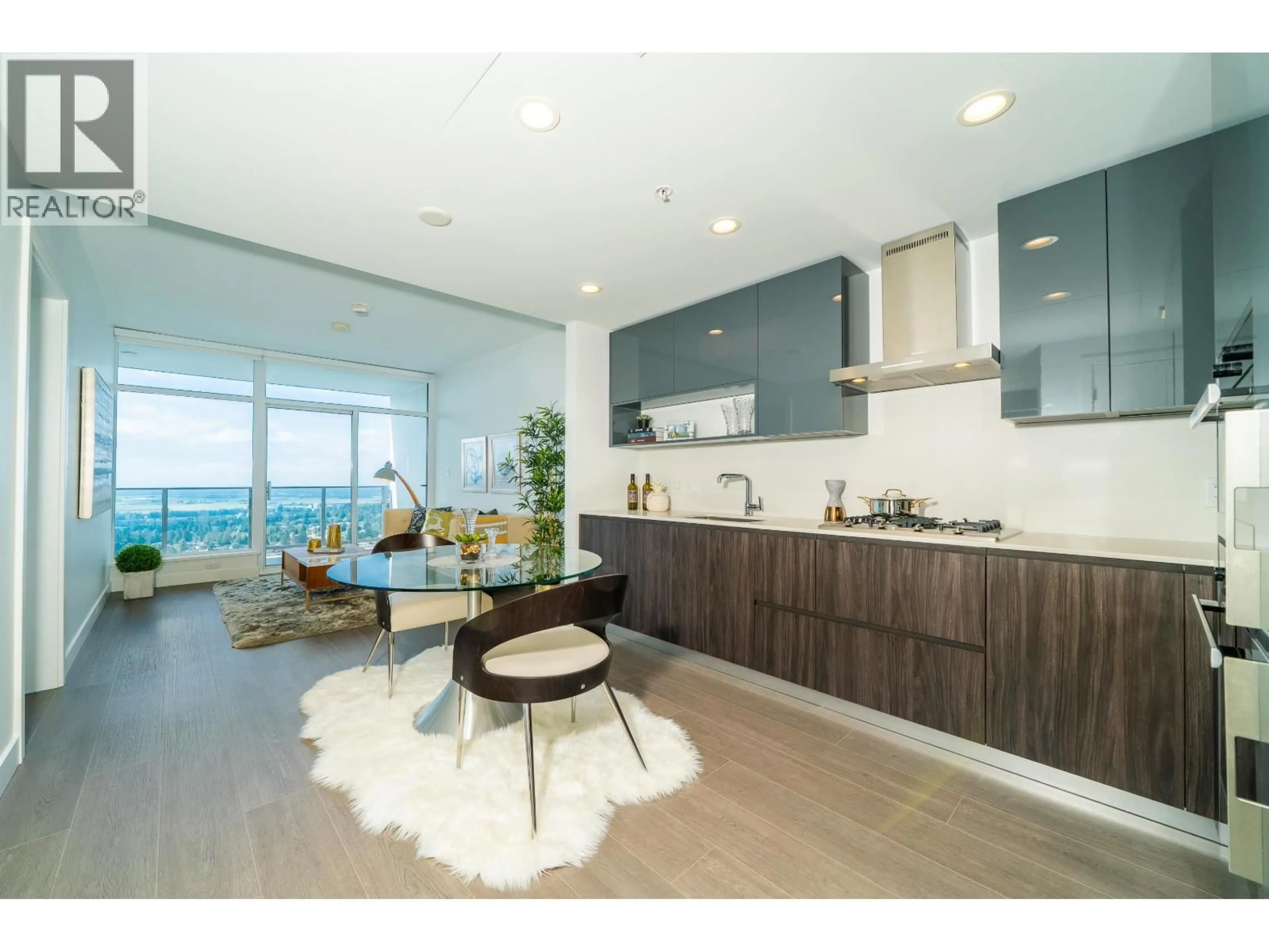Open concept kitchen, unknown for 3005 - 6511 SUSSEX AVENUE, Burnaby British Columbia V5H0K5