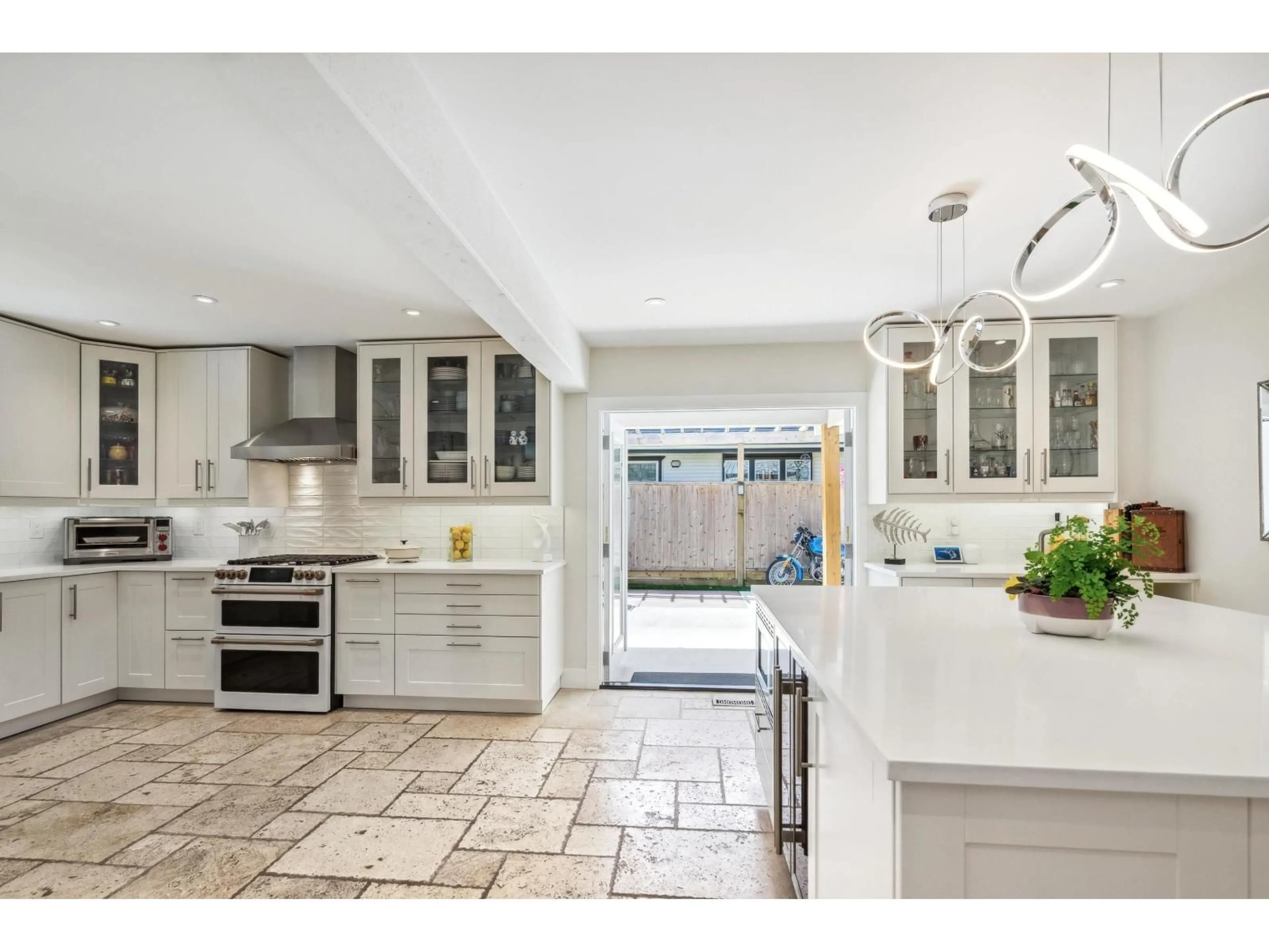 Open concept kitchen, ceramic/tile floor for 4560 196A, Langley British Columbia V3A7G6