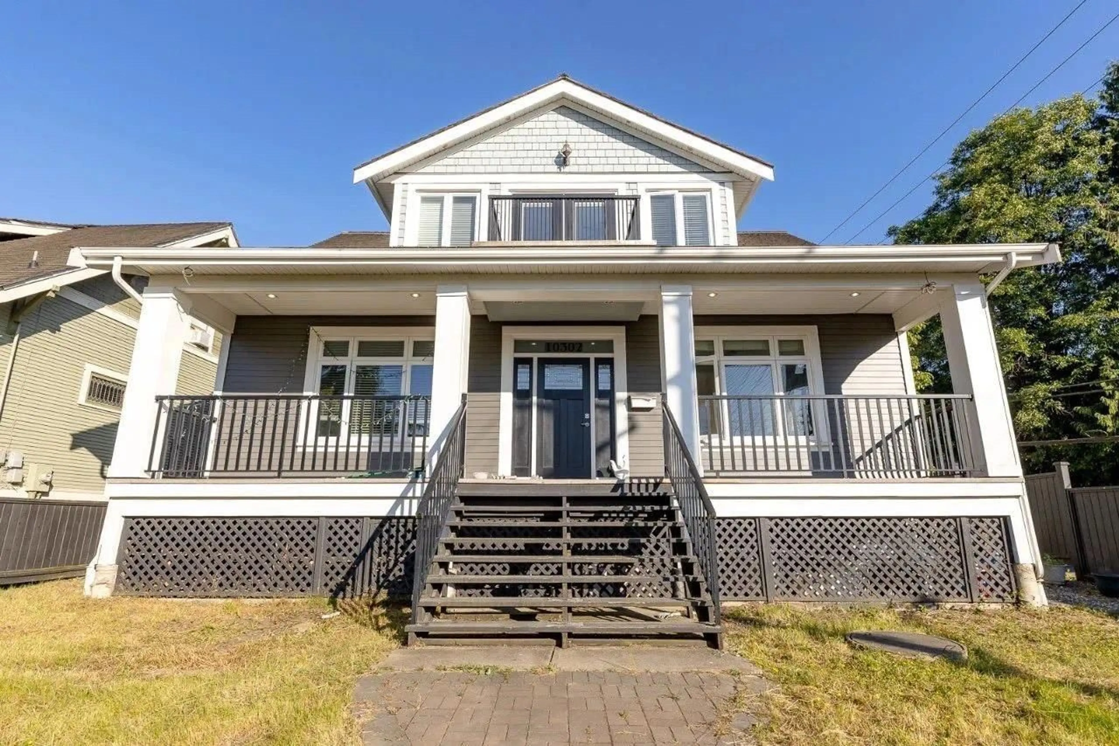 Home with vinyl exterior material, building for 10302 MAIN, Delta British Columbia V4C2P4