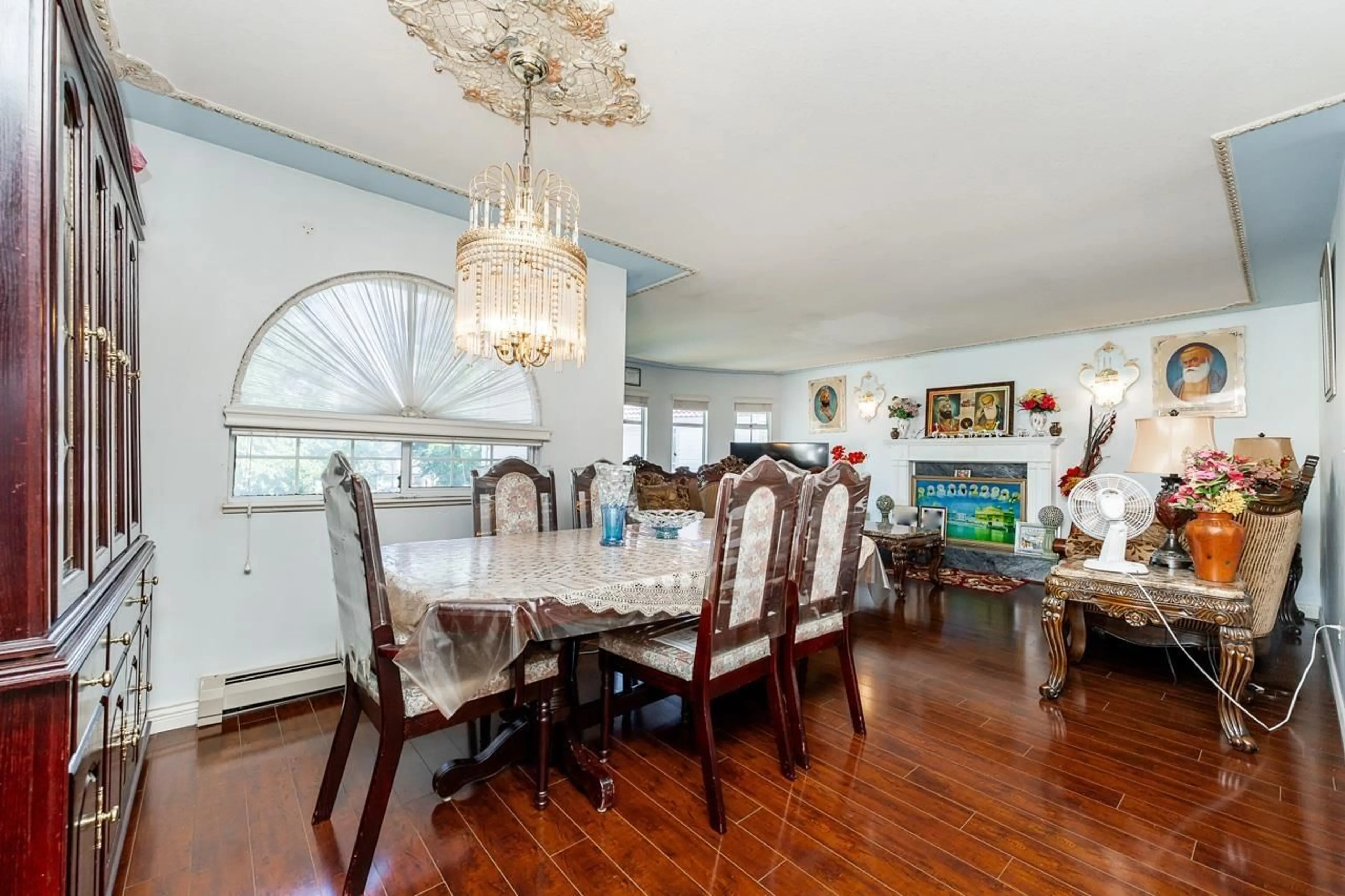 Dining room, unknown for 8879 141B, Surrey British Columbia V3V7W5