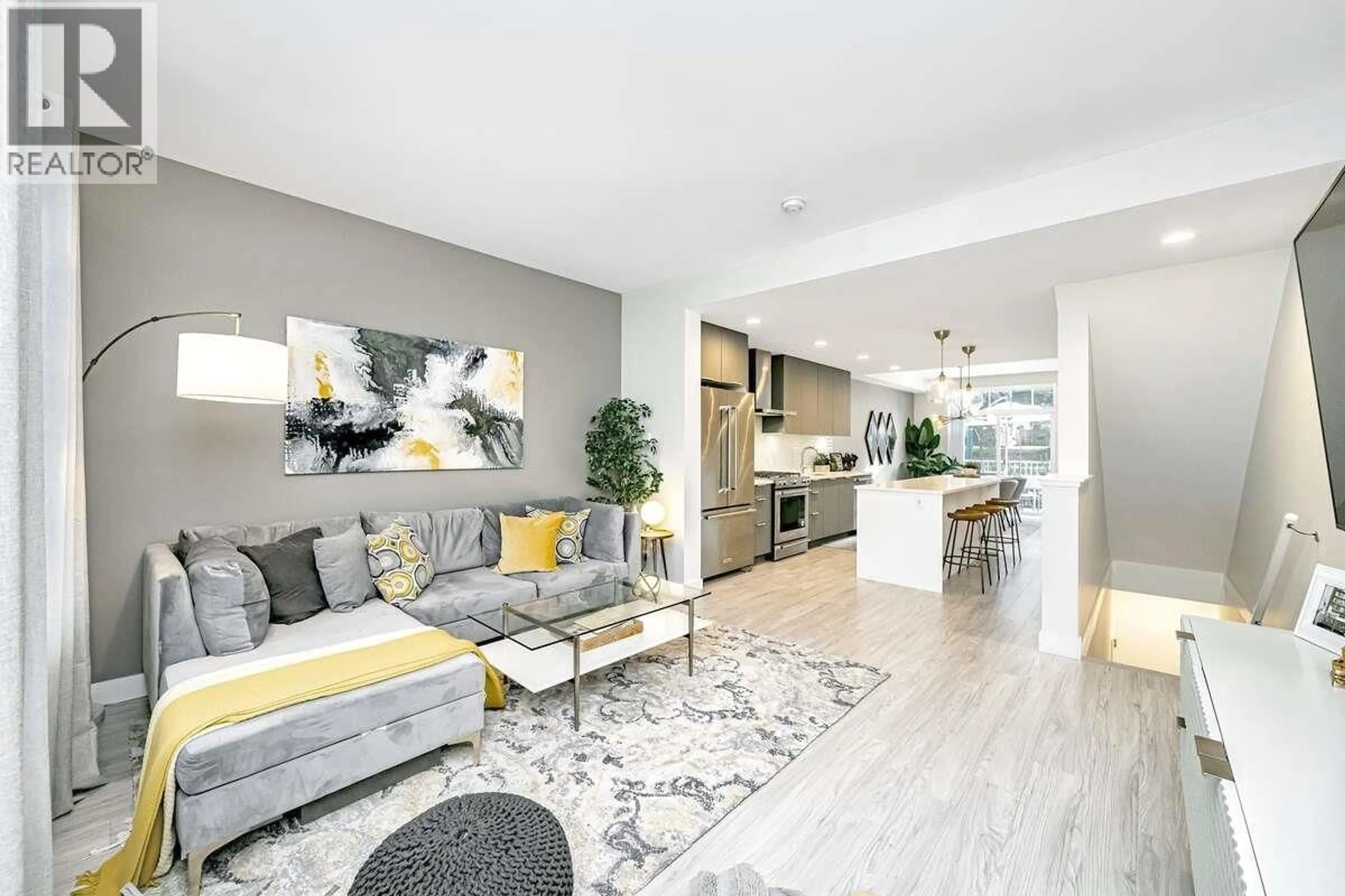 Living room with furniture, unknown for 2126 ST JOHNS STREET, Port Moody British Columbia V3H0J5