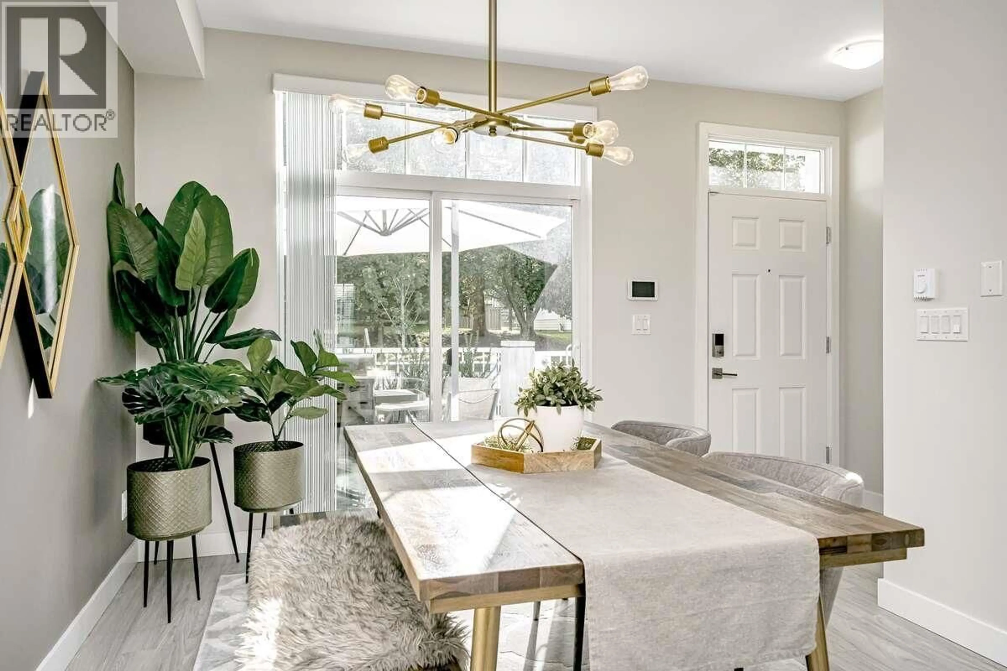 Dining room, ceramic/tile floor for 2126 ST JOHNS STREET, Port Moody British Columbia V3H0J5