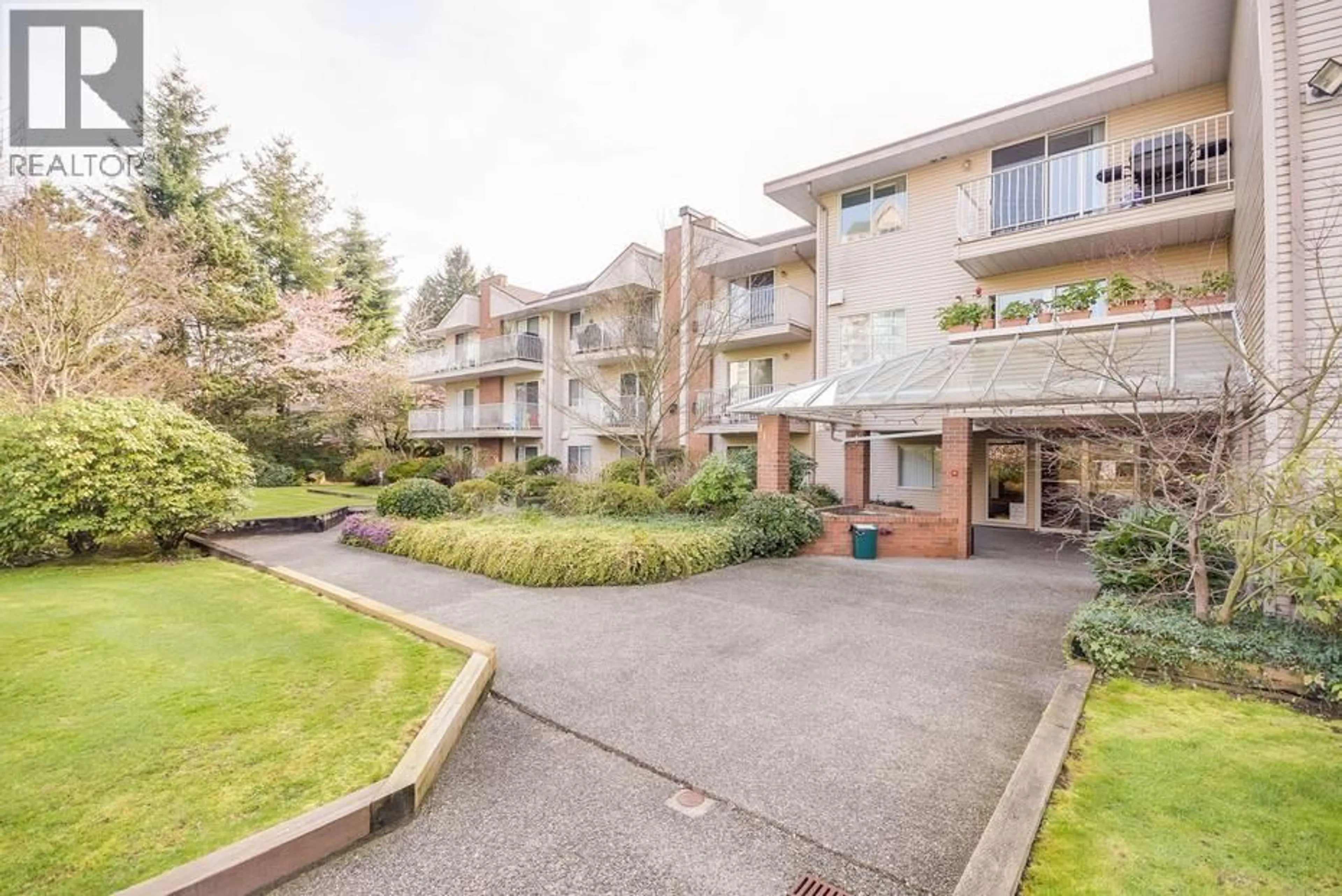Patio, unknown for 109 - 1187 PIPELINE ROAD, Coquitlam British Columbia V3B4R9