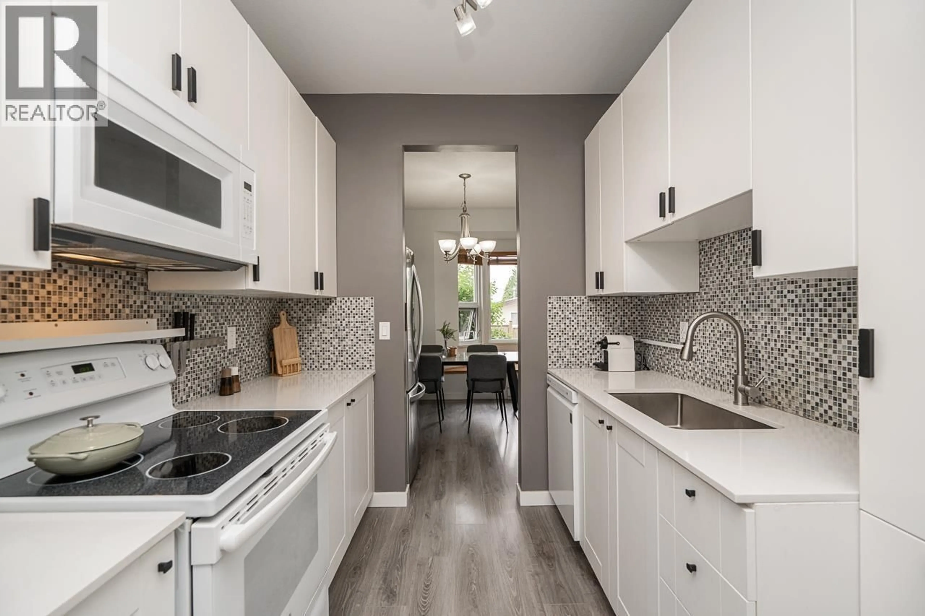 Open concept kitchen, unknown for 107 - 3767 NORFOLK STREET, Burnaby British Columbia V5G1E3