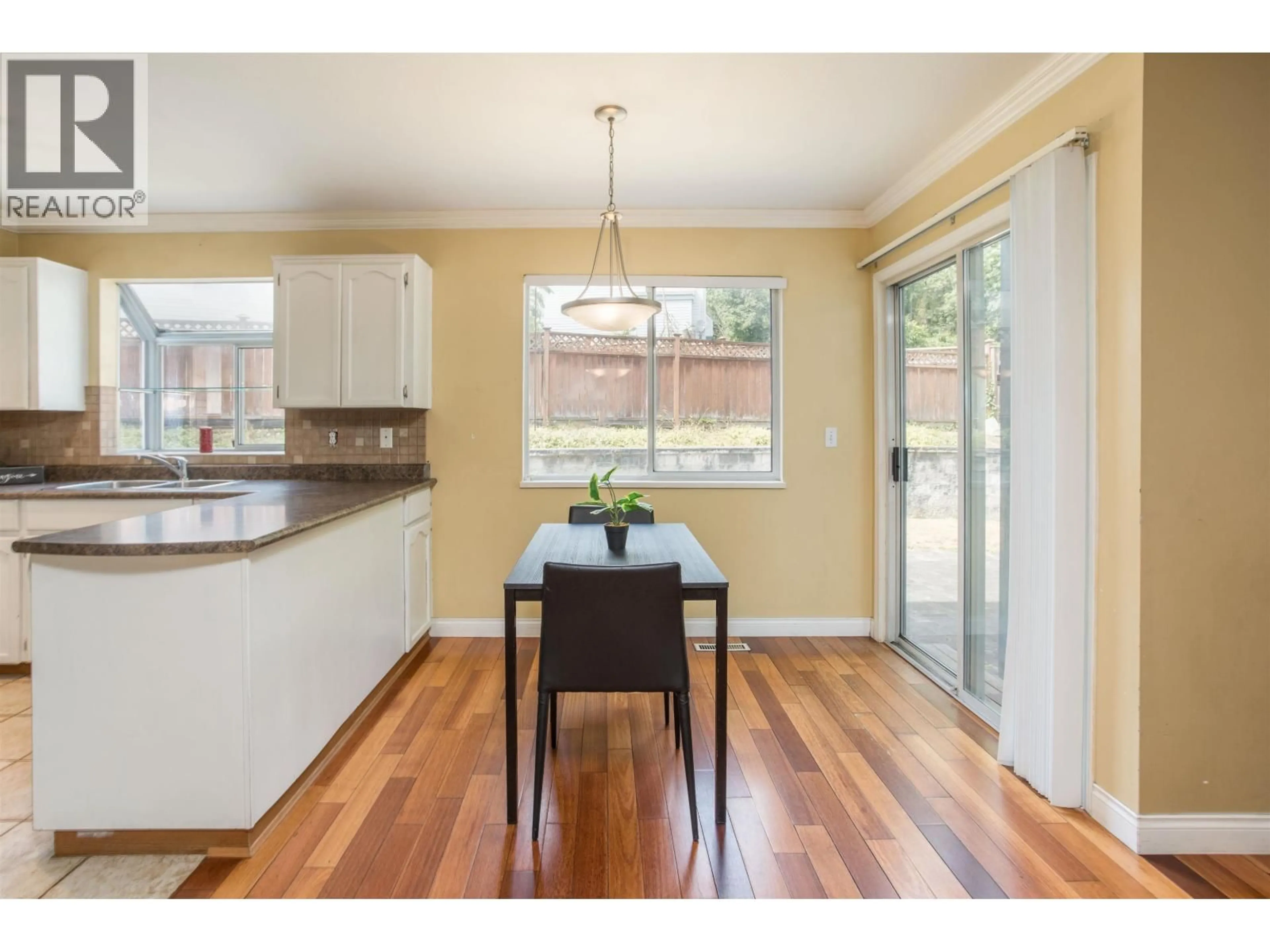 Open concept kitchen, wood/laminate floor for 2425 MARIANA PLACE, Coquitlam British Columbia V3K6R3