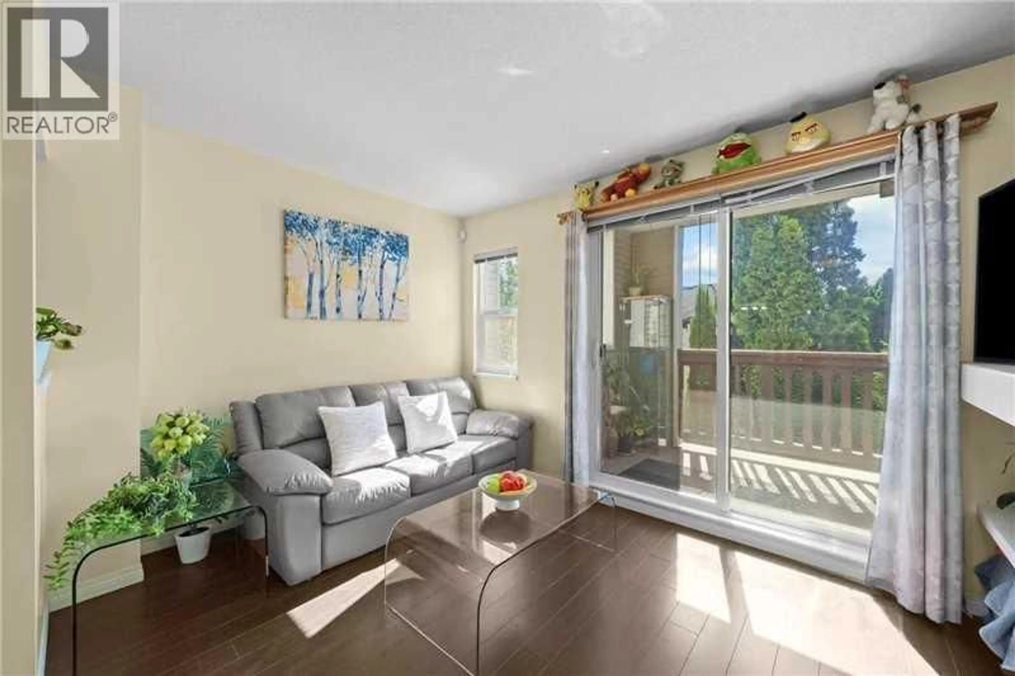 Living room with furniture, unknown for 3 - 7111 LYNNWOOD DRIVE, Richmond British Columbia V7C5S9