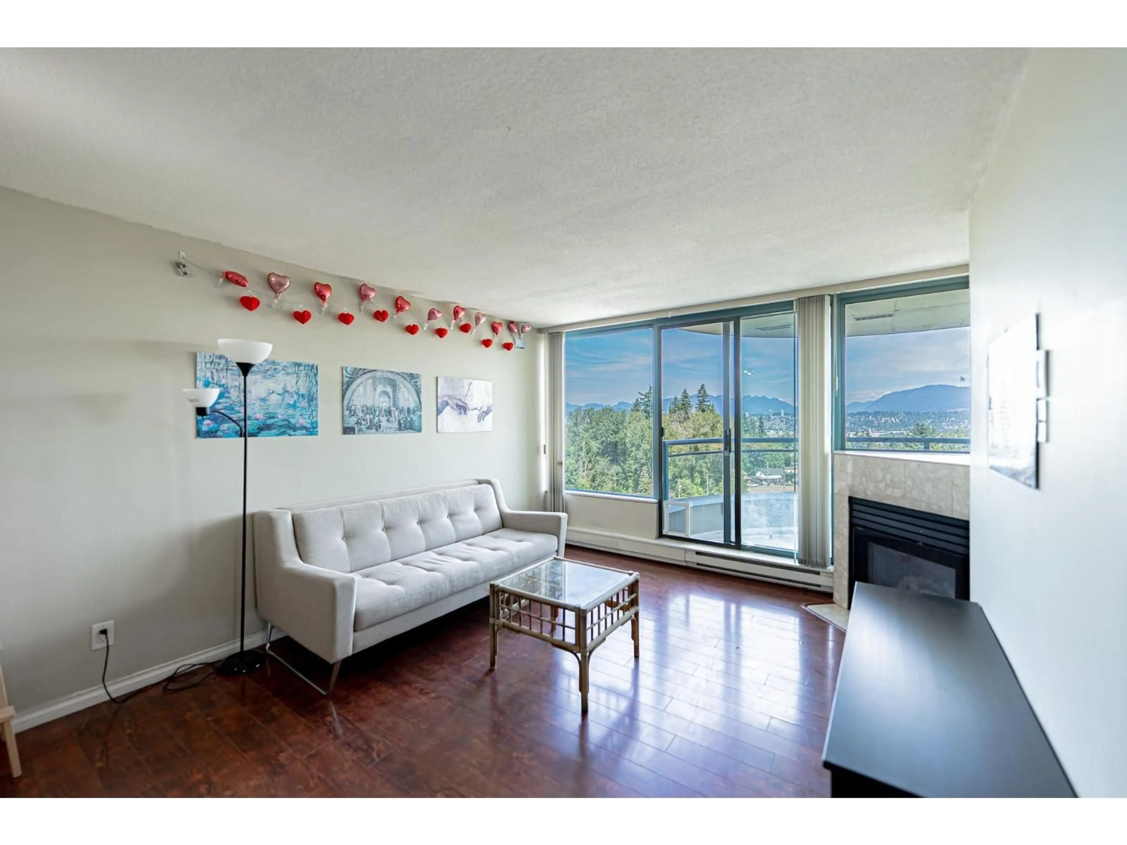 Living room with furniture, unknown for 806 - 13353 108, Surrey British Columbia V3T5T5