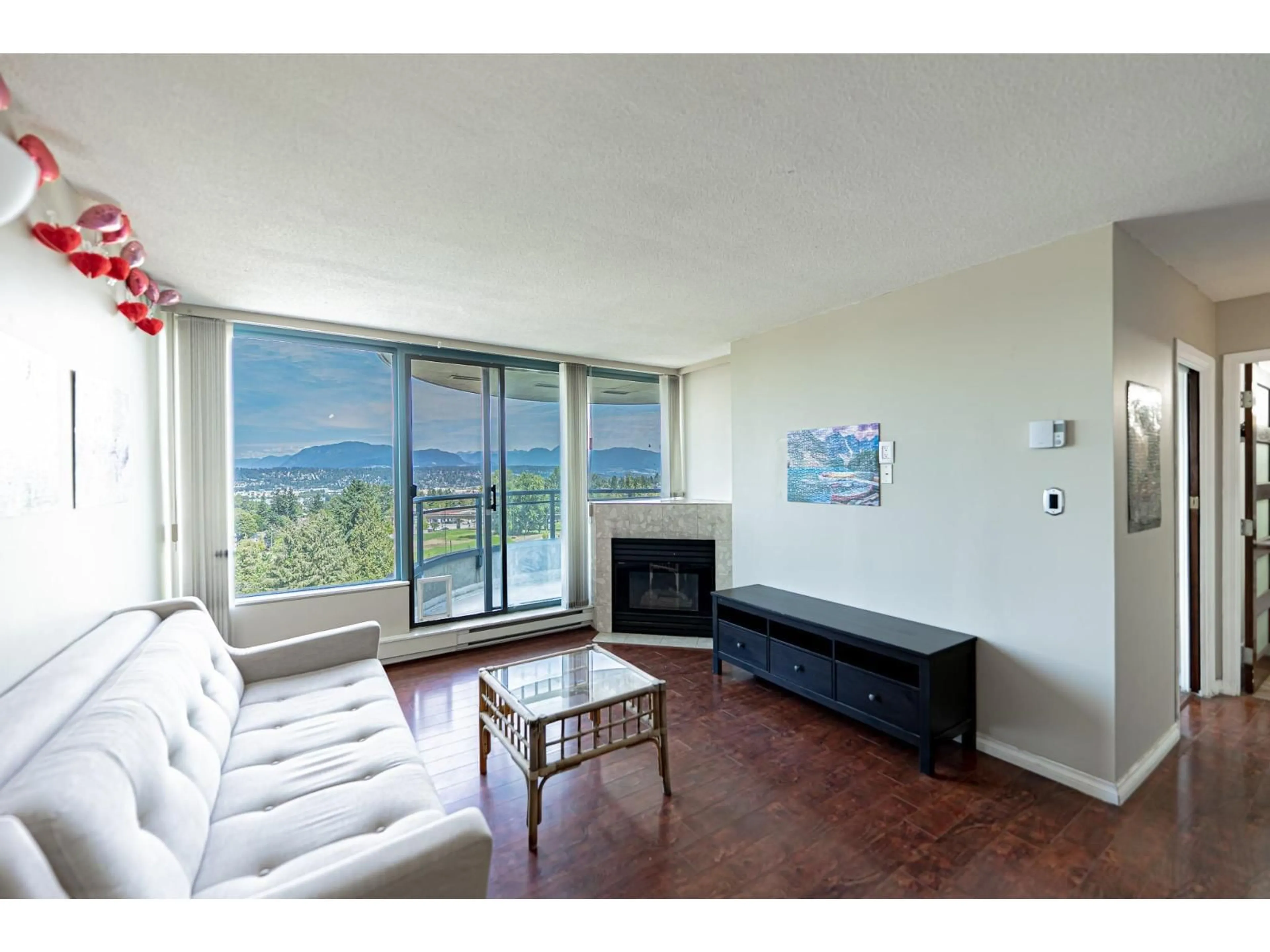 Living room with furniture, unknown for 806 - 13353 108, Surrey British Columbia V3T5T5