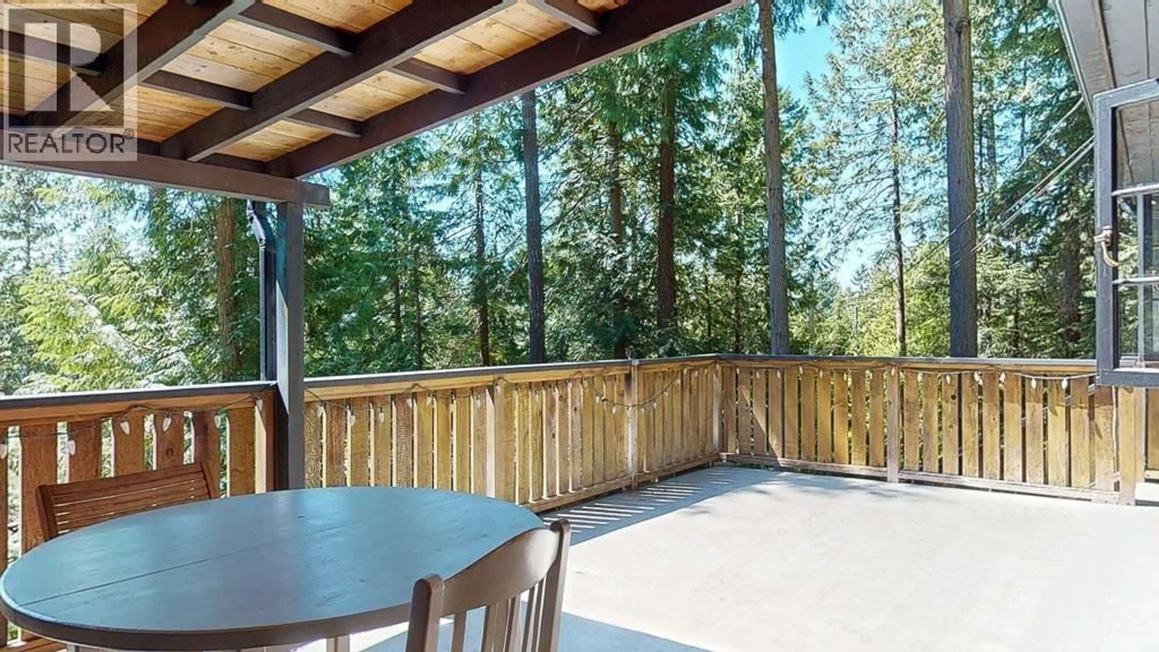 Patio, forest/trees view for 152 SWALLOW ROAD, Gibsons British Columbia V0N1V3