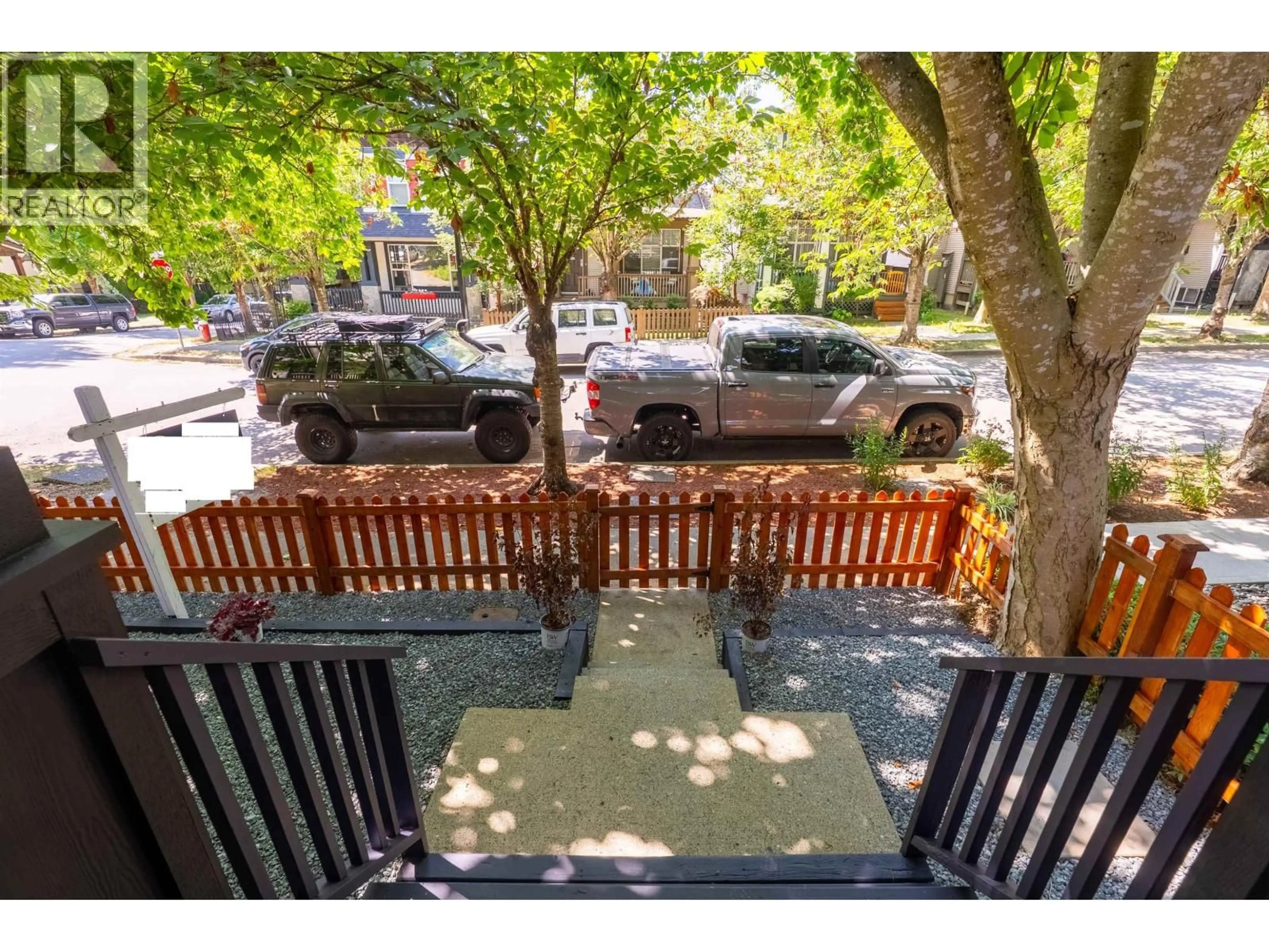 Patio, street for 10256 243A STREET, Maple Ridge British Columbia V2W1Y3