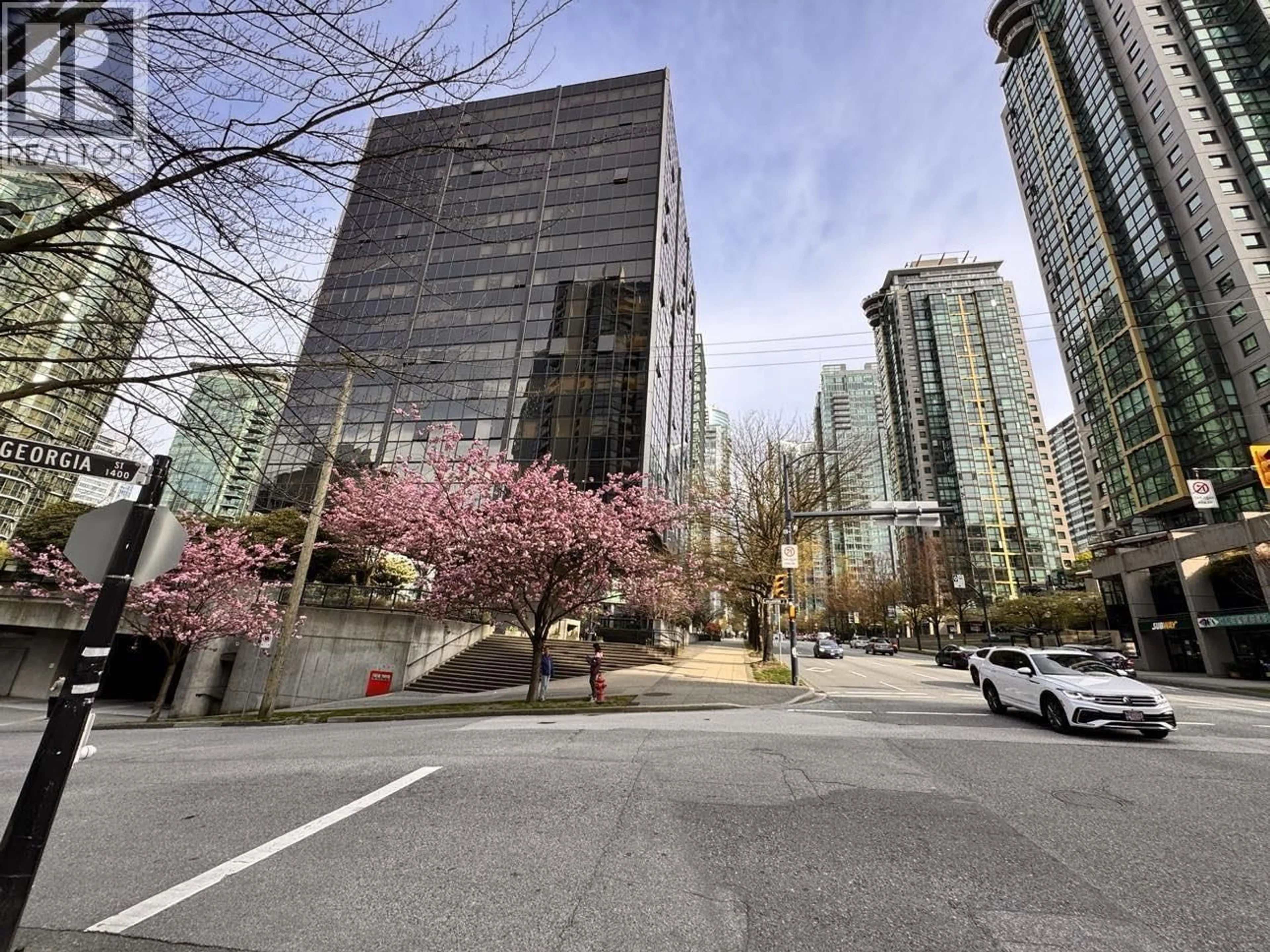 Unknown for 611 - 1333 GEORGIA STREET, Vancouver British Columbia V6E4V3