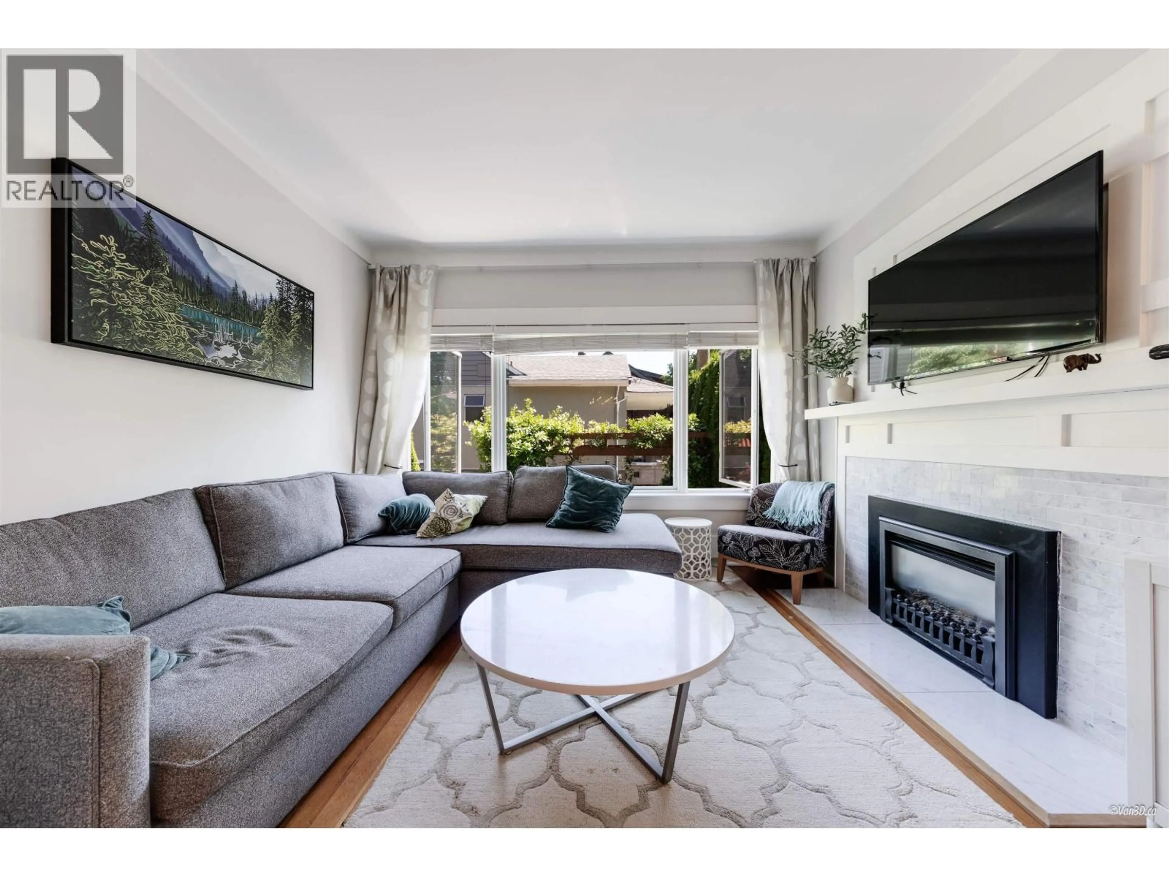 Living room with furniture, unknown for 2340 BALACLAVA STREET, Vancouver British Columbia V6K4C7