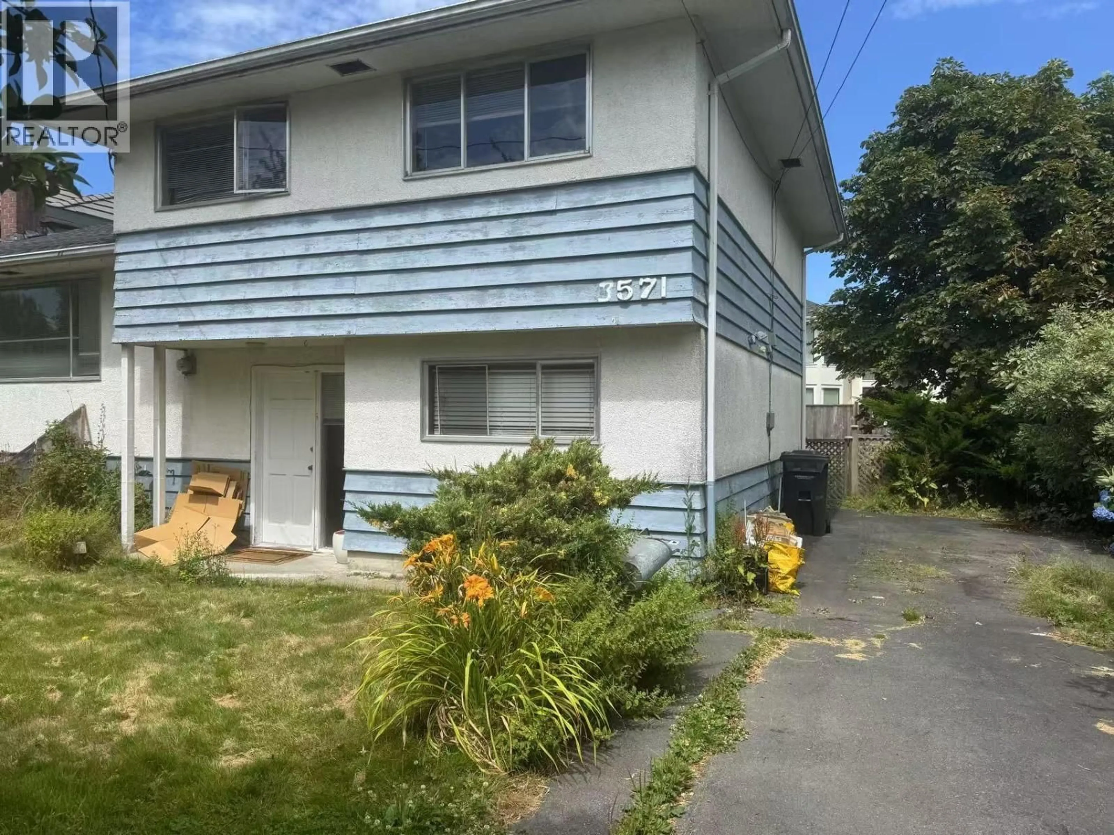 Home with vinyl exterior material, street for 3571 ROSAMOND AVENUE, Richmond British Columbia V7E1A6