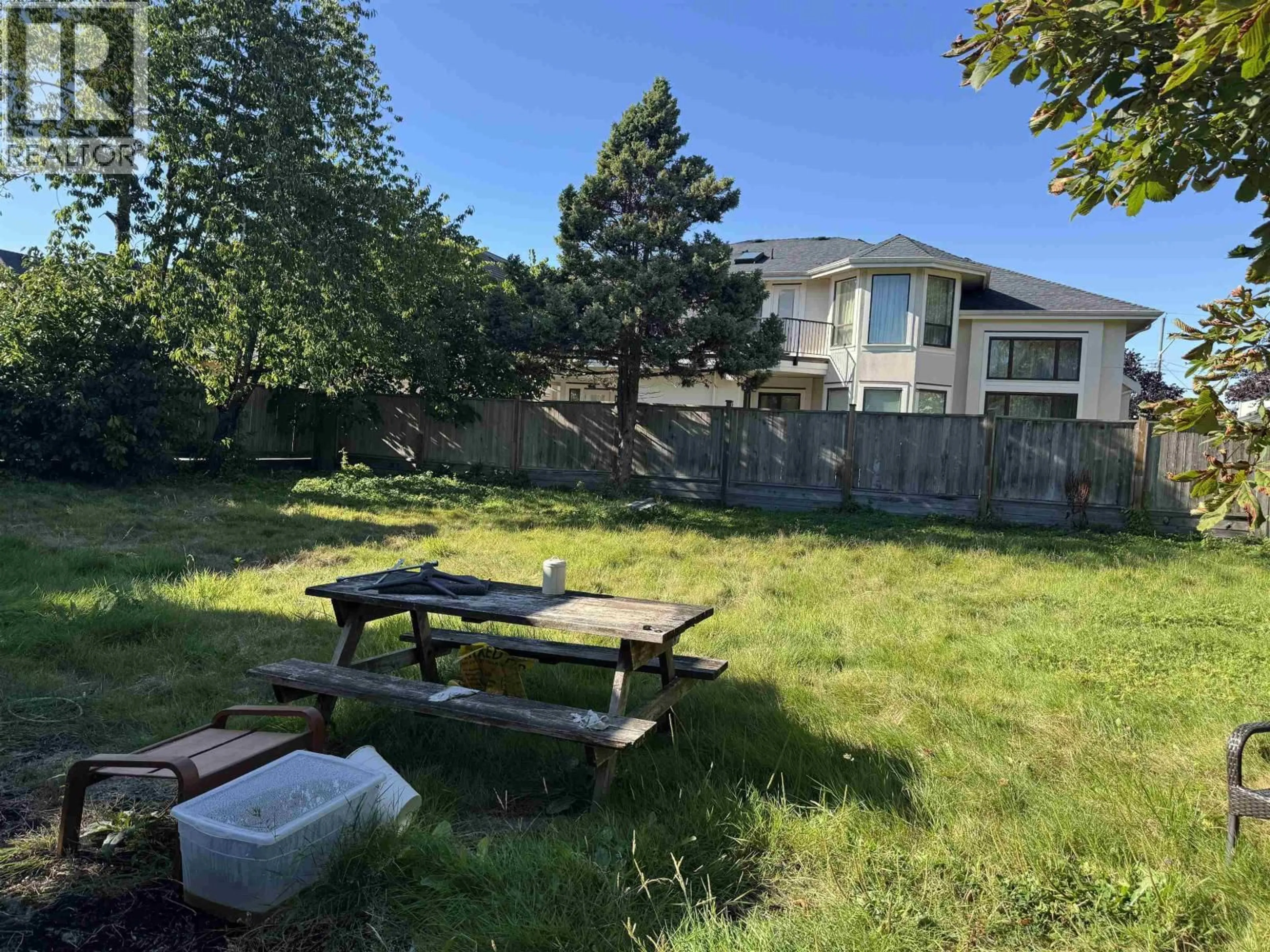A pic from outside/outdoor area/front of a property/back of a property/a pic from drone, unknown for 3571 ROSAMOND AVENUE, Richmond British Columbia V7E1A6