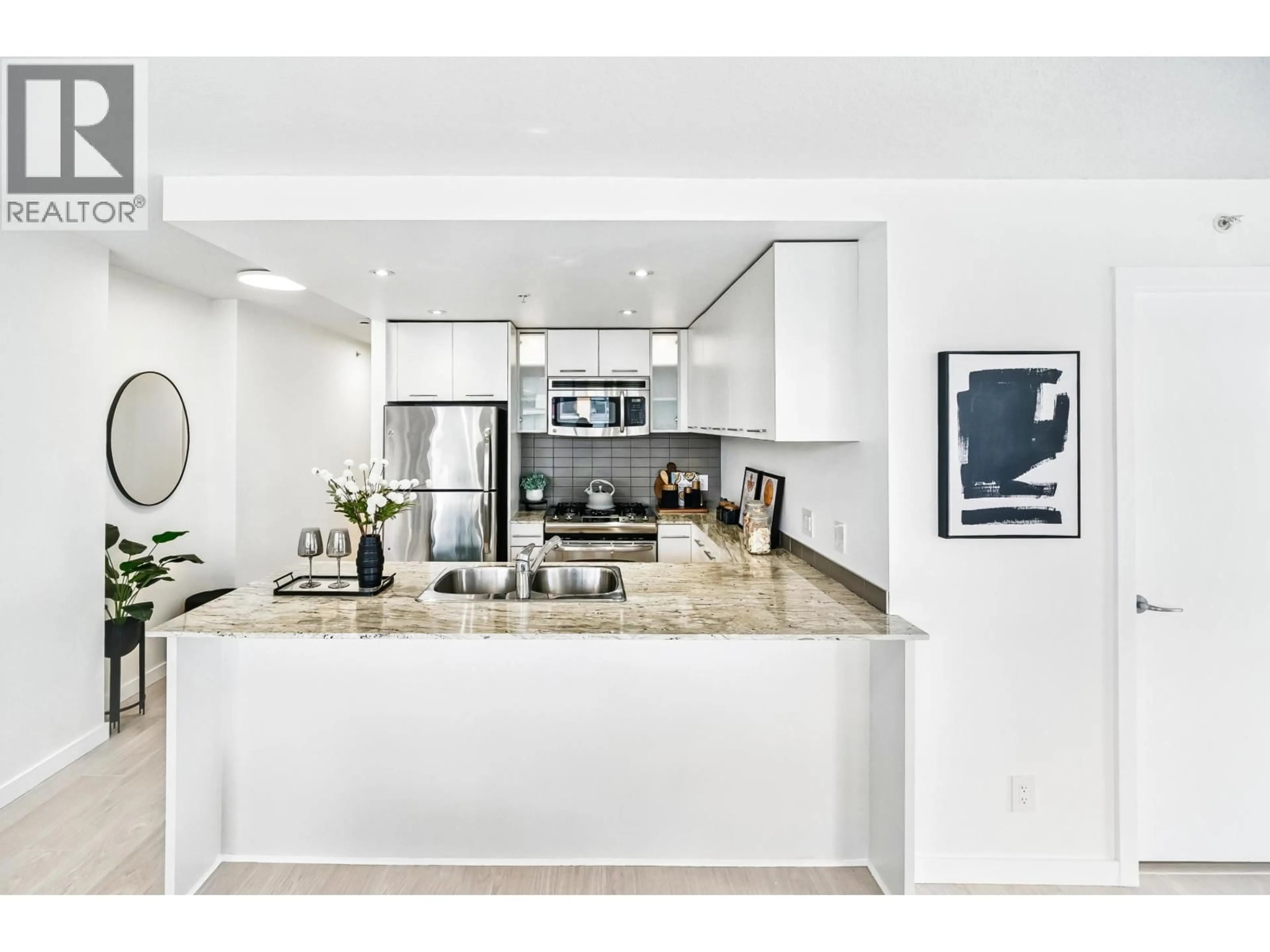 Open concept kitchen, ceramic/tile floor for 1504 - 3111 CORVETTE WAY, Richmond British Columbia V6X4K3