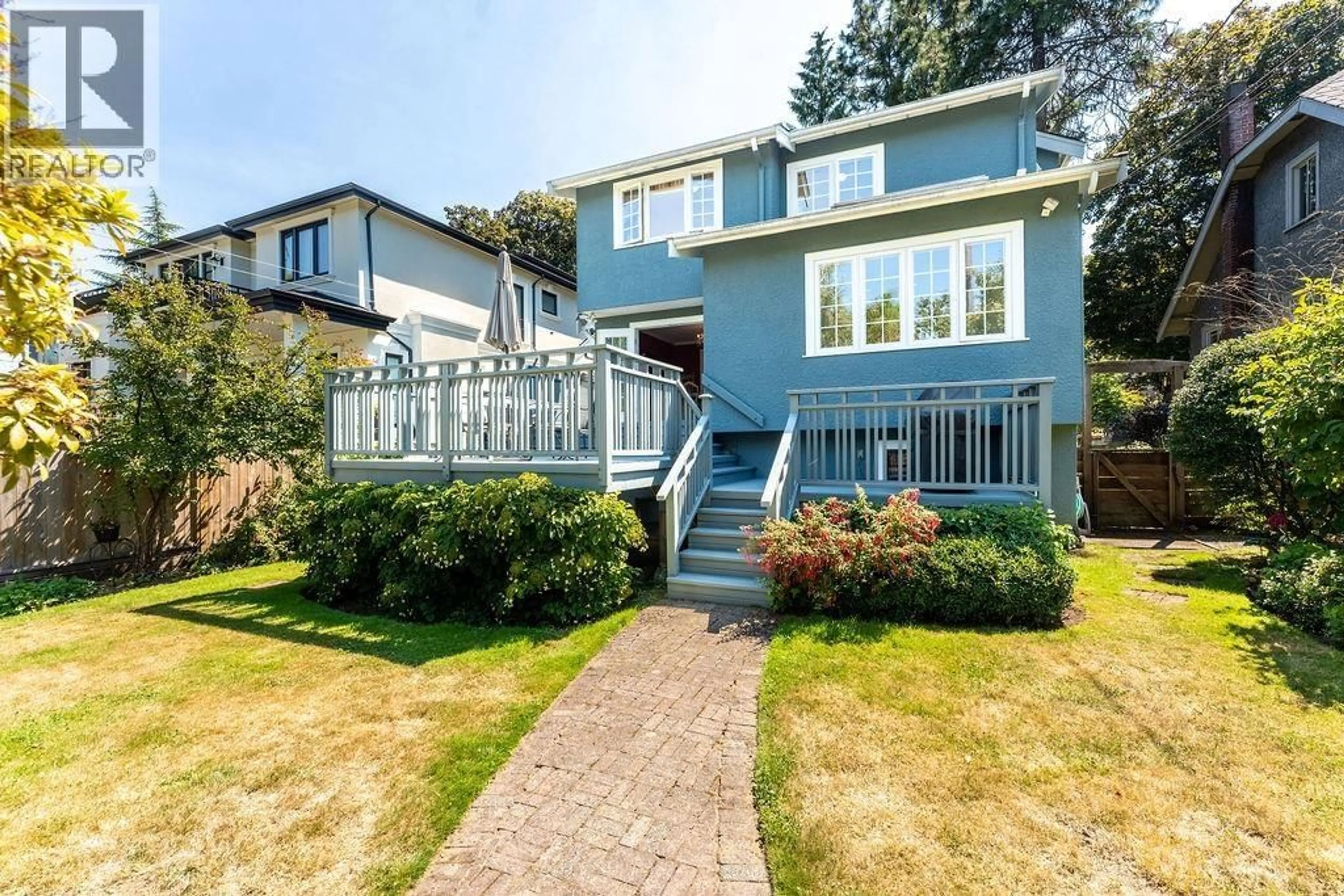 Home with vinyl exterior material, street for 3563 KING EDWARD AVENUE, Vancouver British Columbia V6S1M4