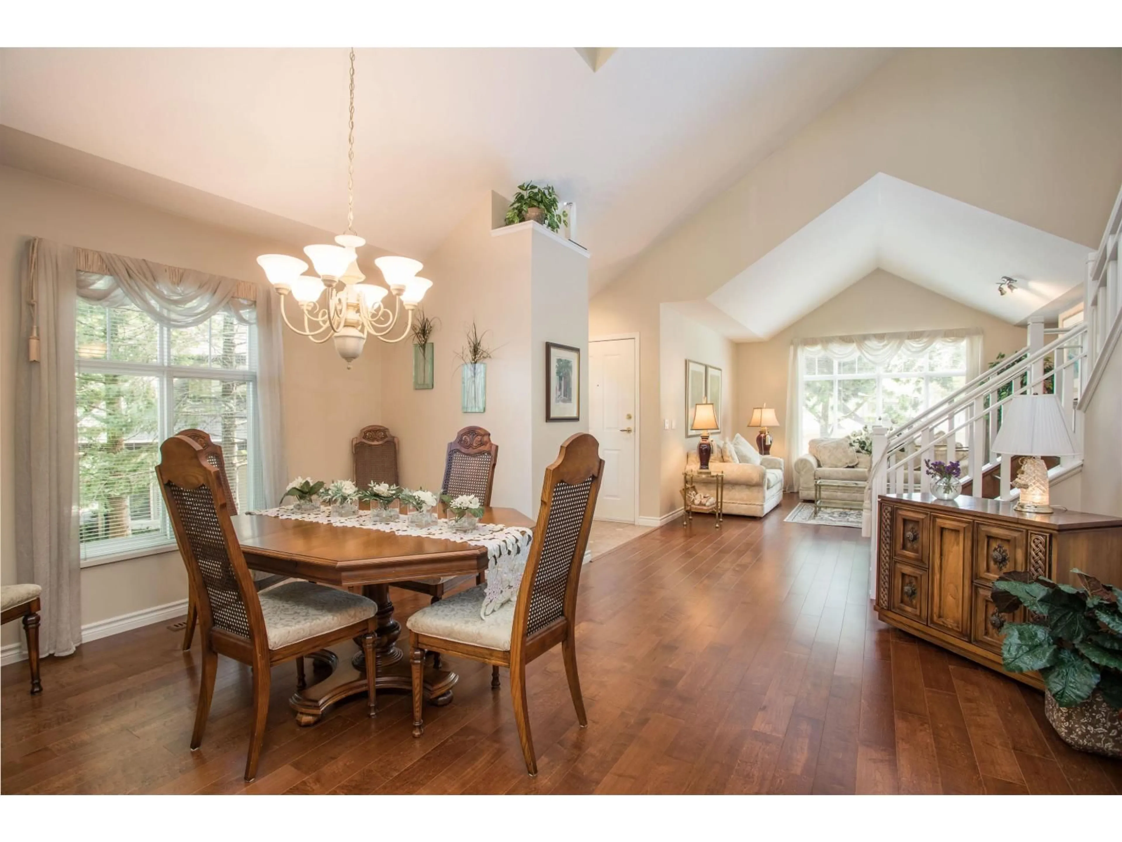 Dining room, wood/laminate floor for 36 - 14877 33, Surrey British Columbia V4P3A3