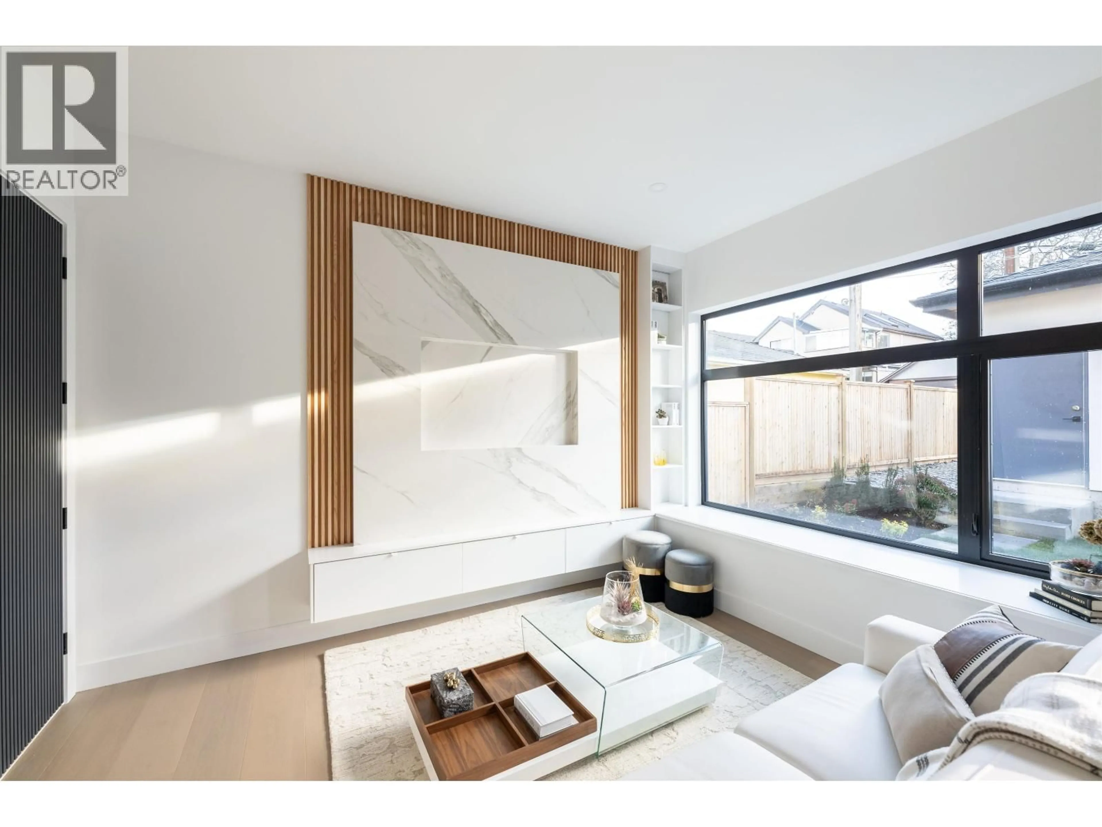 Unknown for 2 - 2474 21ST AVENUE, Vancouver British Columbia V5M2V8