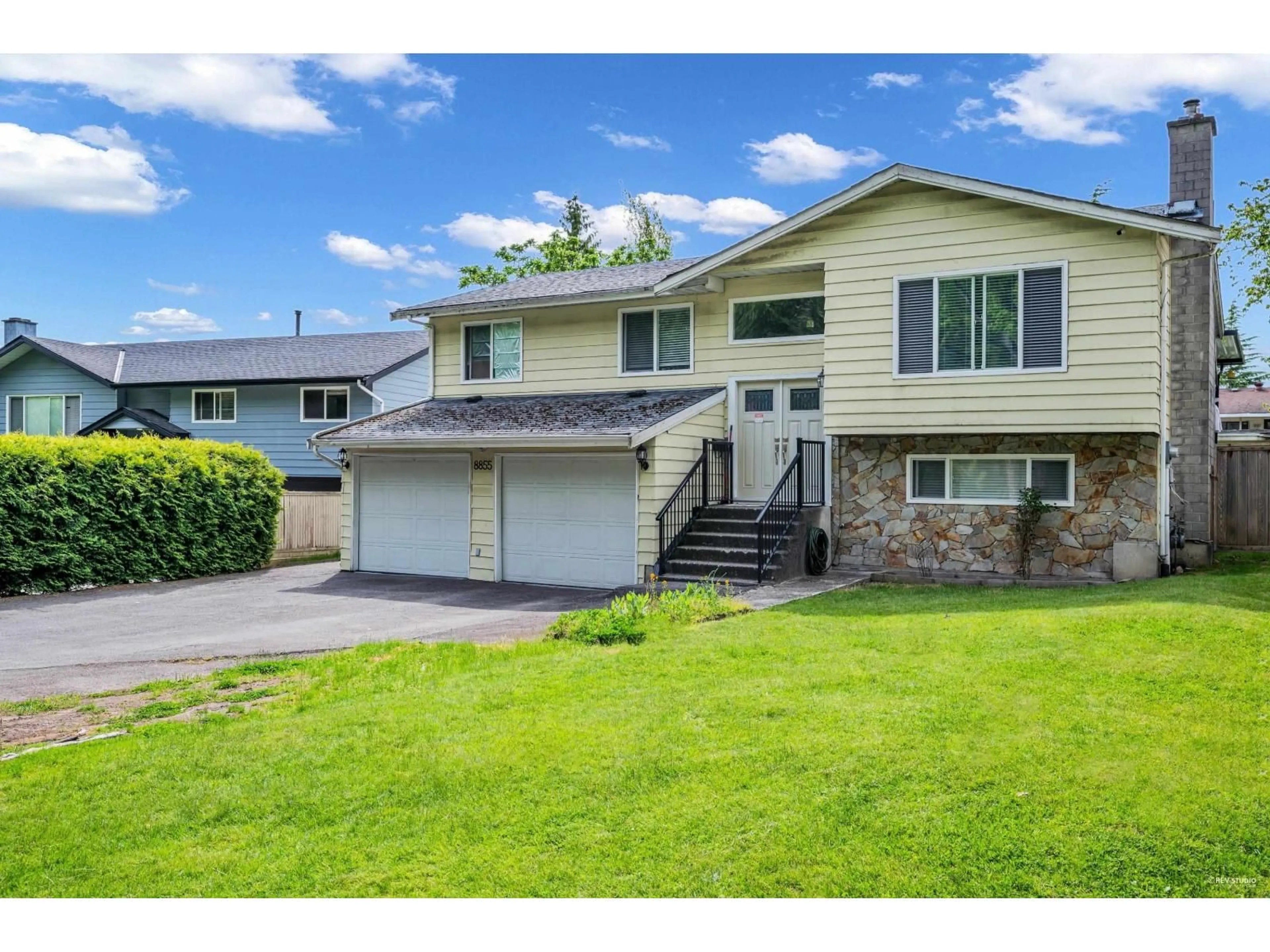Home with vinyl exterior material, street for 8855 146A, Surrey British Columbia V3R6Z9