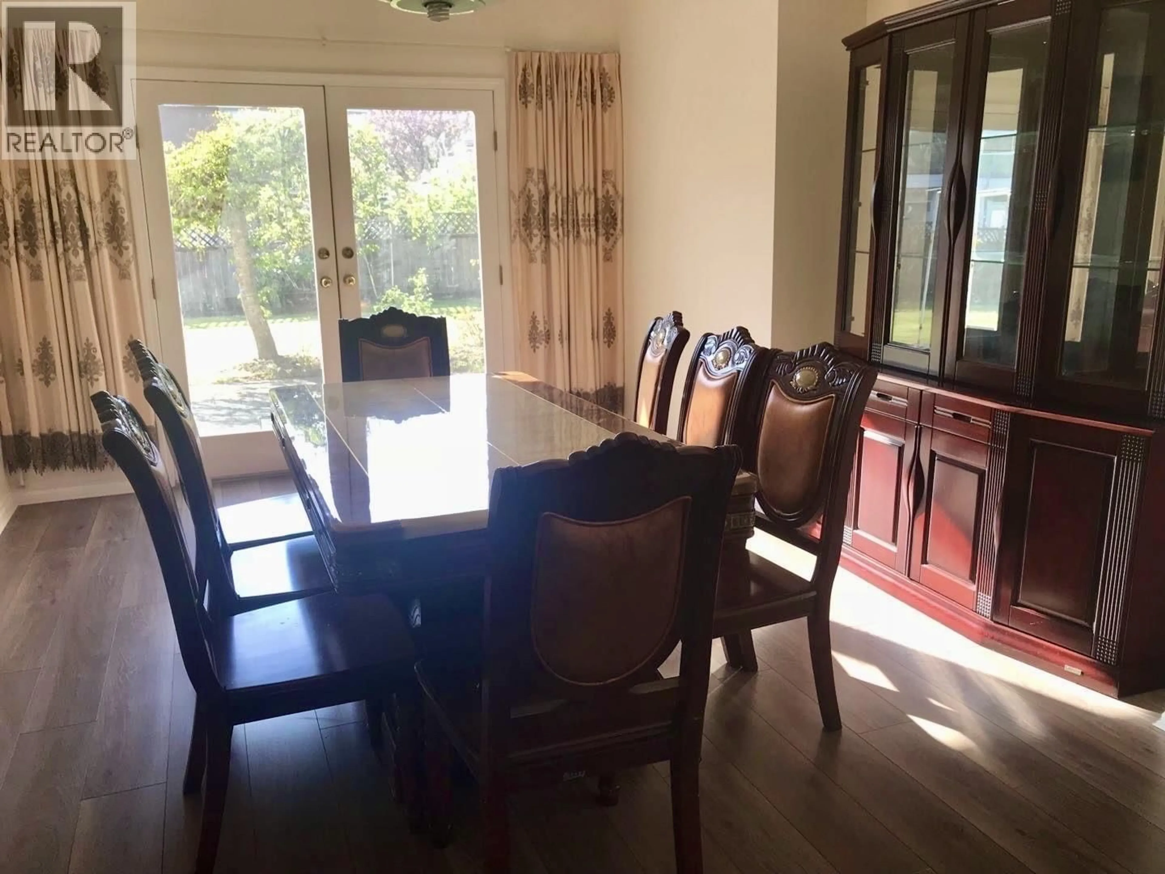 Dining room, wood/laminate floor for 5553 HANKIN DRIVE, Richmond British Columbia V7C5N2