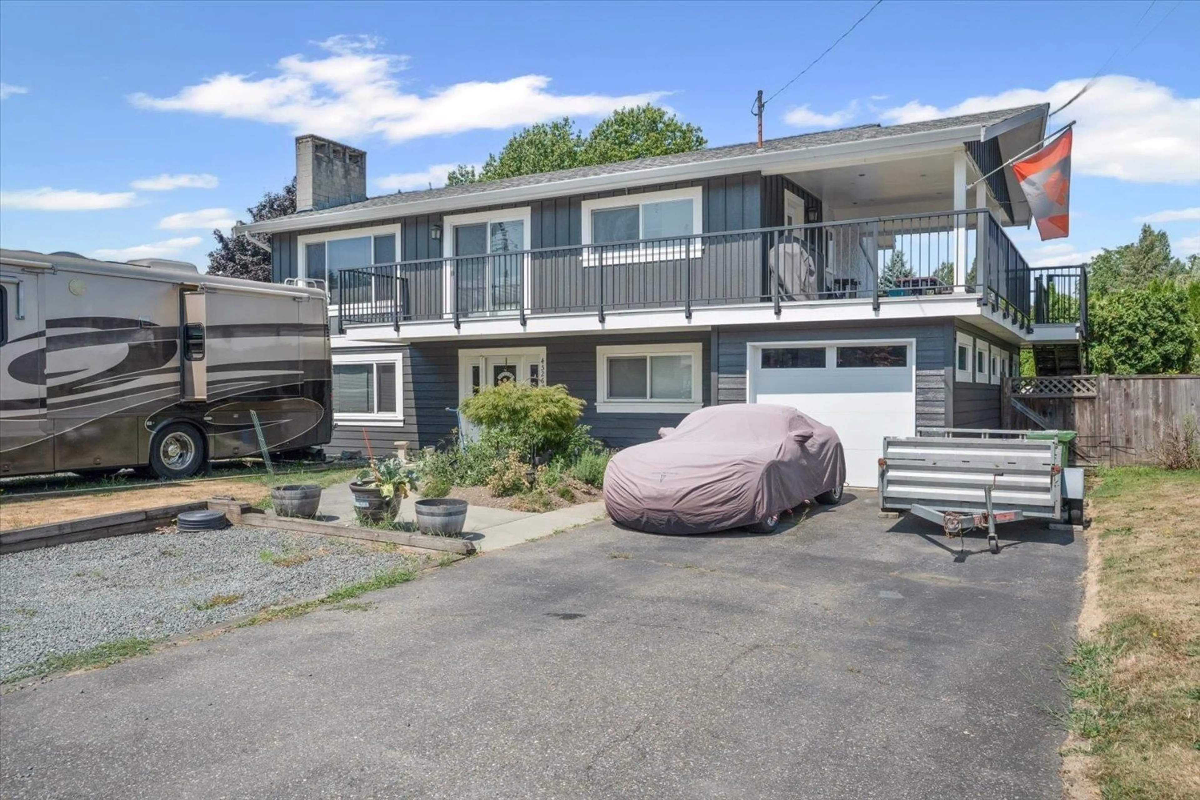 Unknown for 45267 STIRLING AVENUE, Chilliwack British Columbia V2R2M7