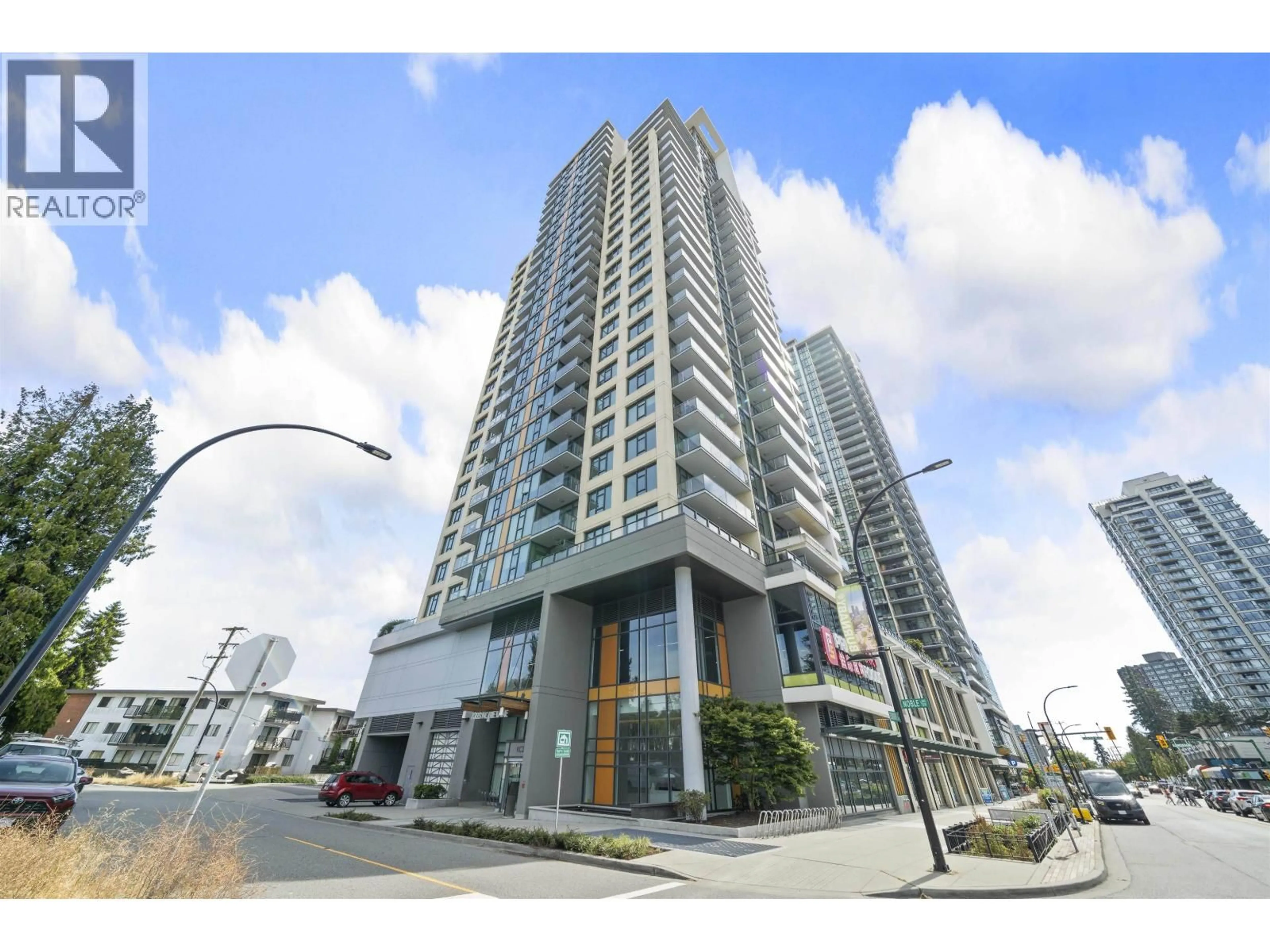 Indoor foyer for 702 - 7303 NOBLE LANE, Burnaby British Columbia V3N0H2