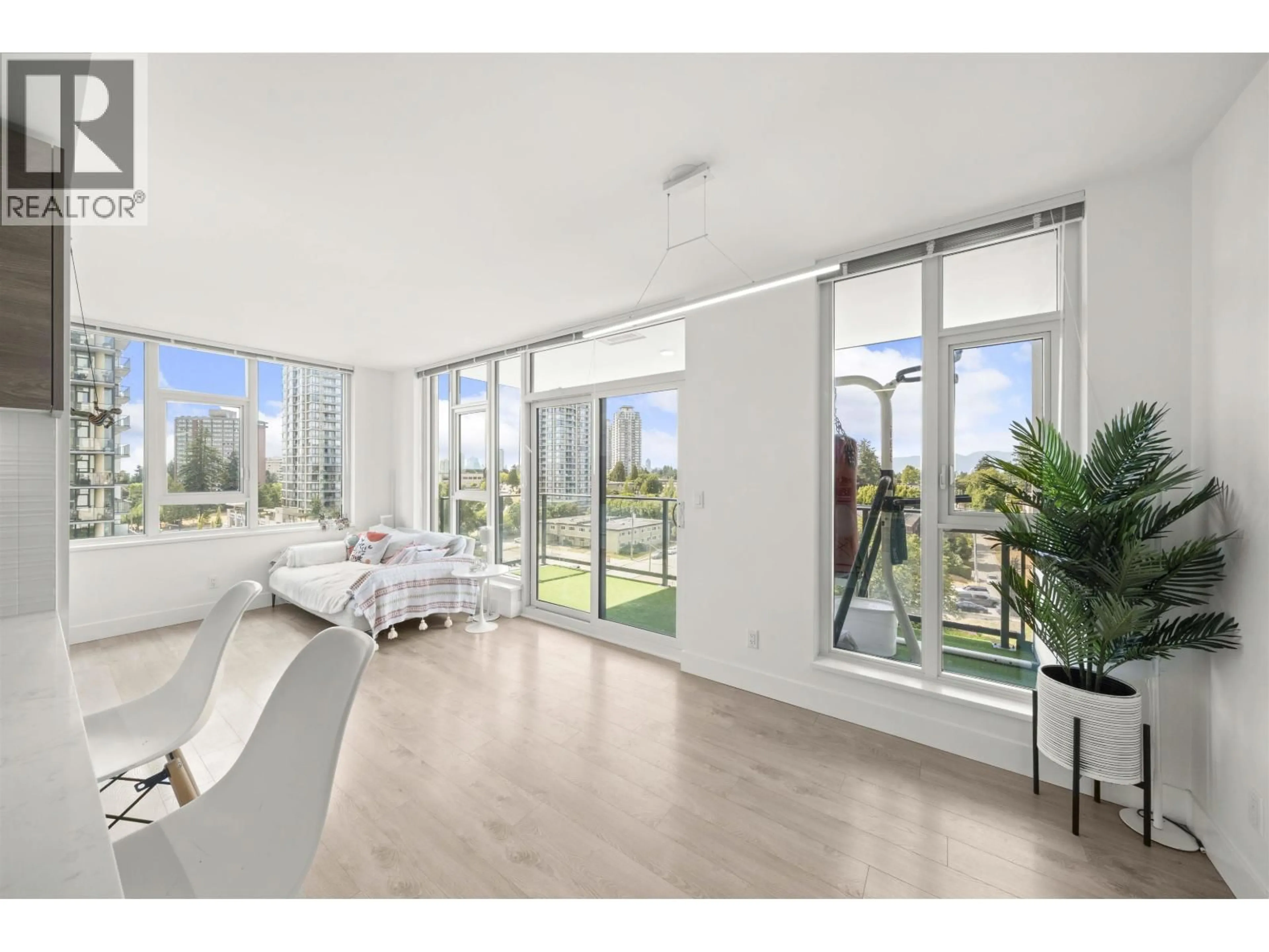 A pic of a room for 702 - 7303 NOBLE LANE, Burnaby British Columbia V3N0H2