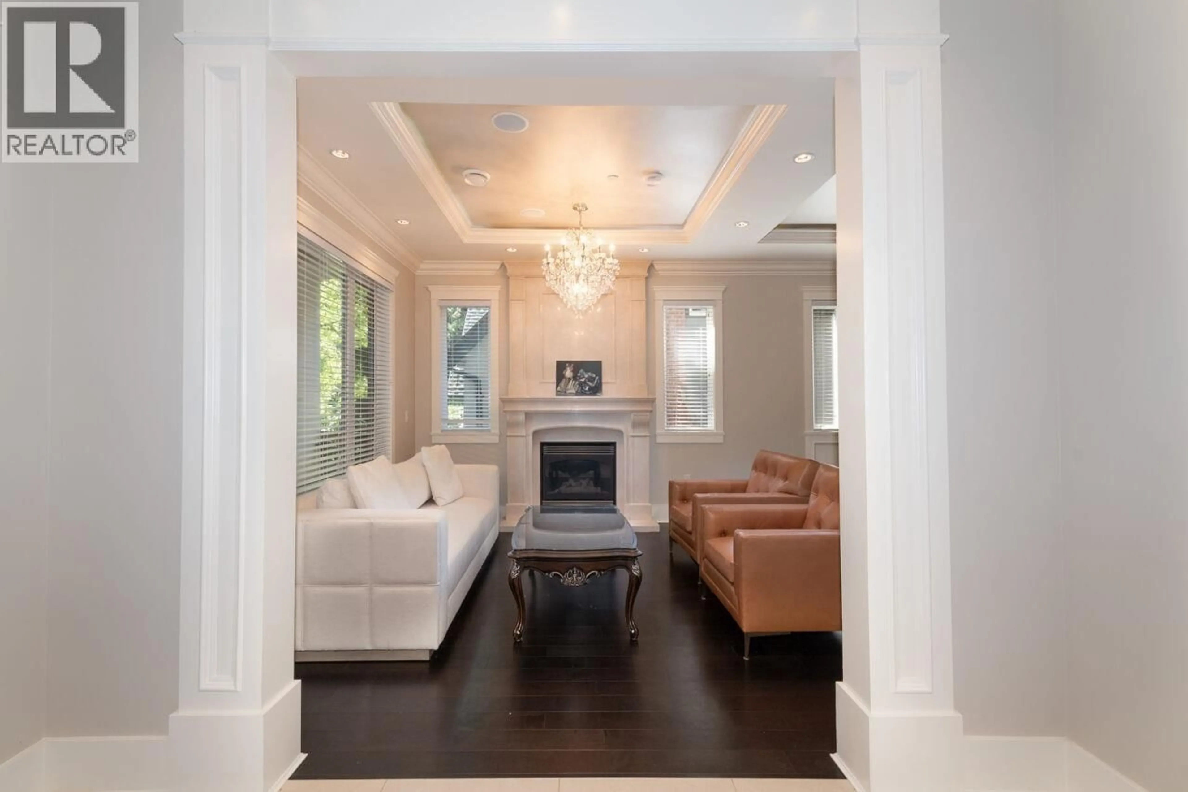 Living room with furniture, unknown for 3949 33RD AVENUE, Vancouver British Columbia V6N2H7