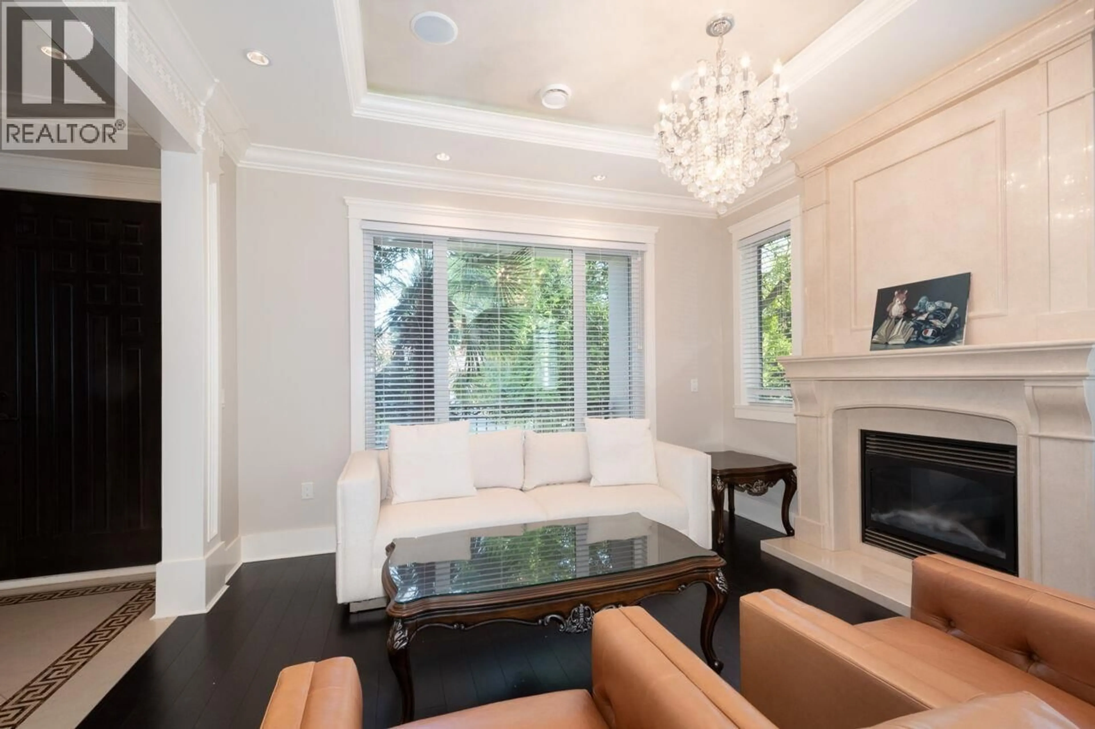 Living room with furniture, unknown for 3949 33RD AVENUE, Vancouver British Columbia V6N2H7