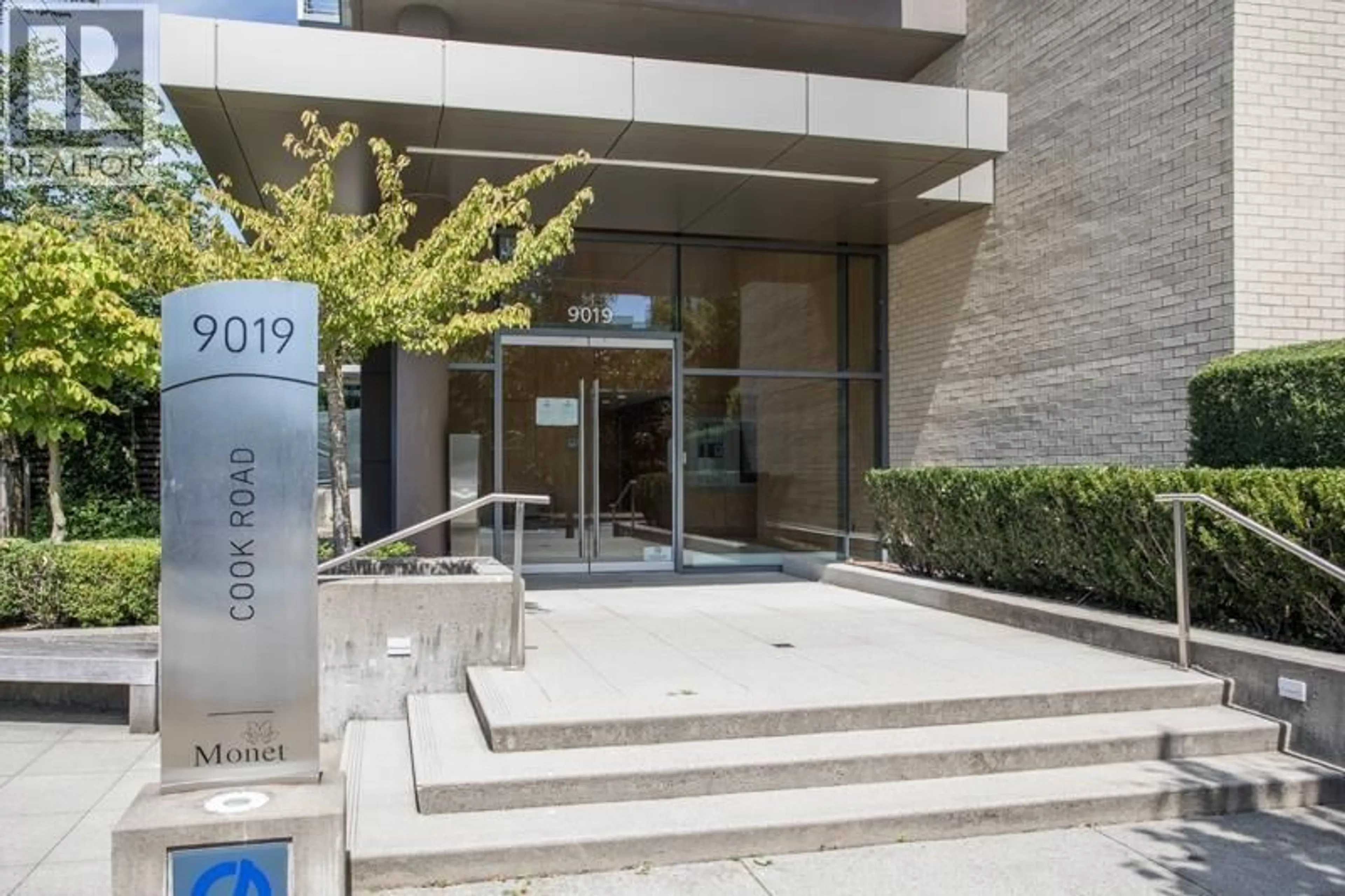 Indoor foyer for 607 - 9019 COOK ROAD, Richmond British Columbia V6Y0G6