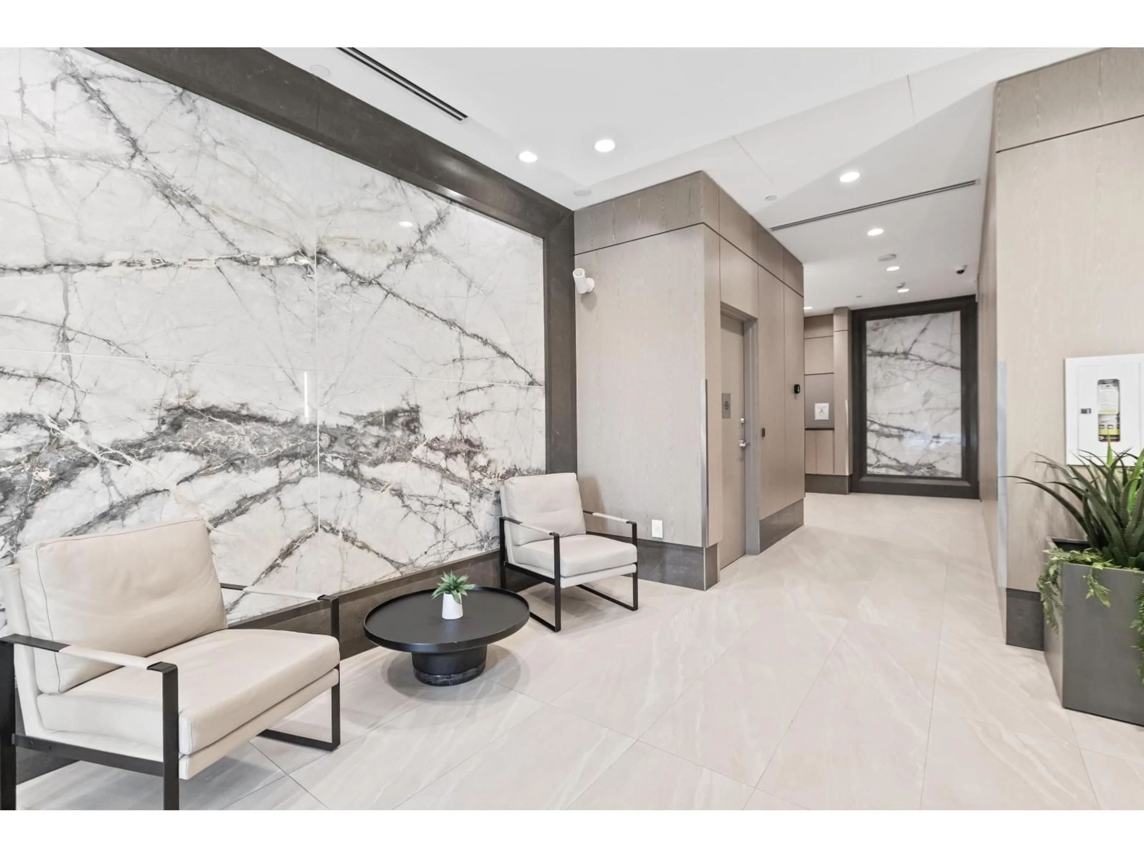 Lobby for 601 - 1441 JOHNSTON, White Rock British Columbia V4B3Z4