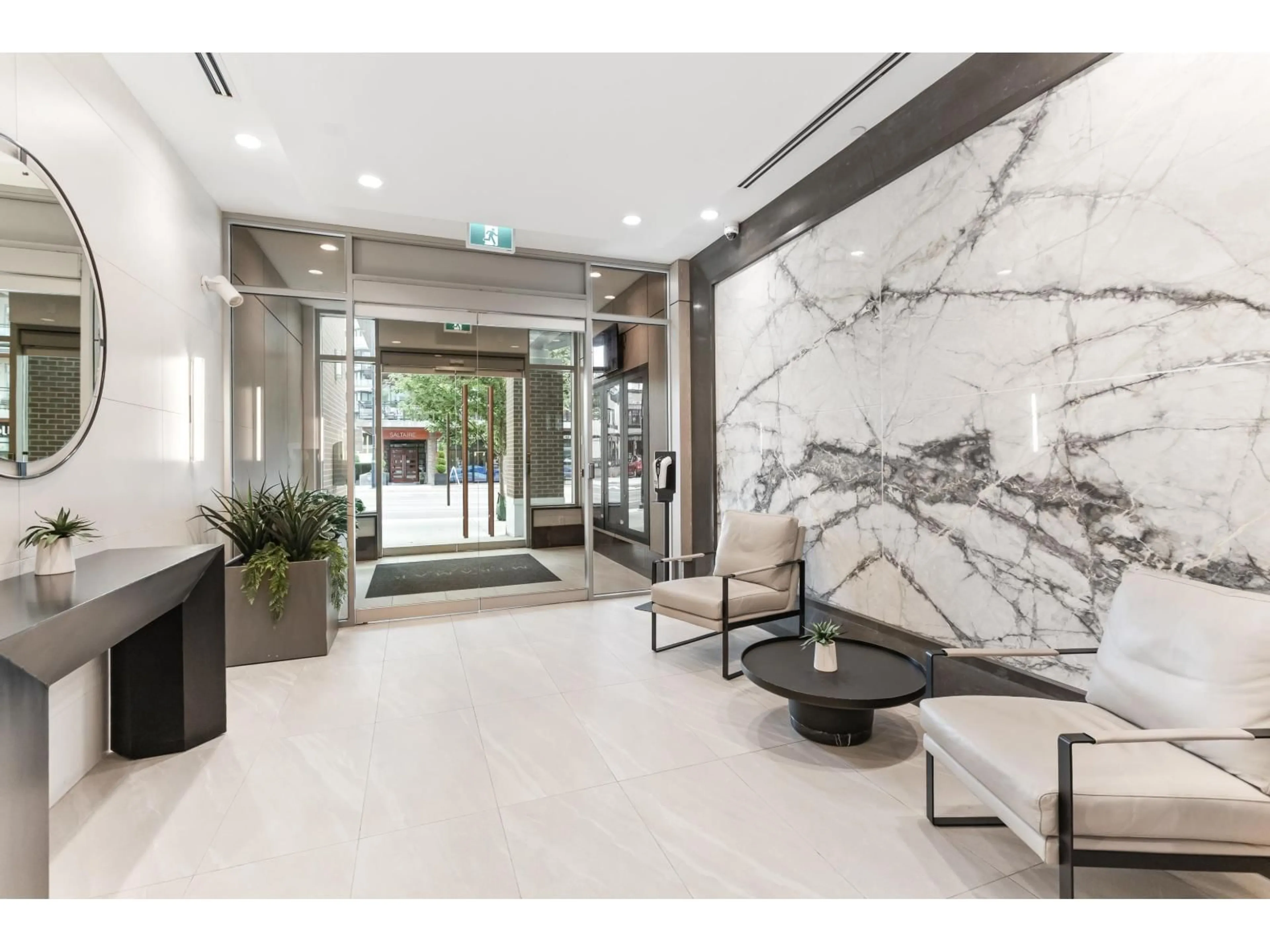 Lobby for 601 - 1441 JOHNSTON, White Rock British Columbia V4B3Z4