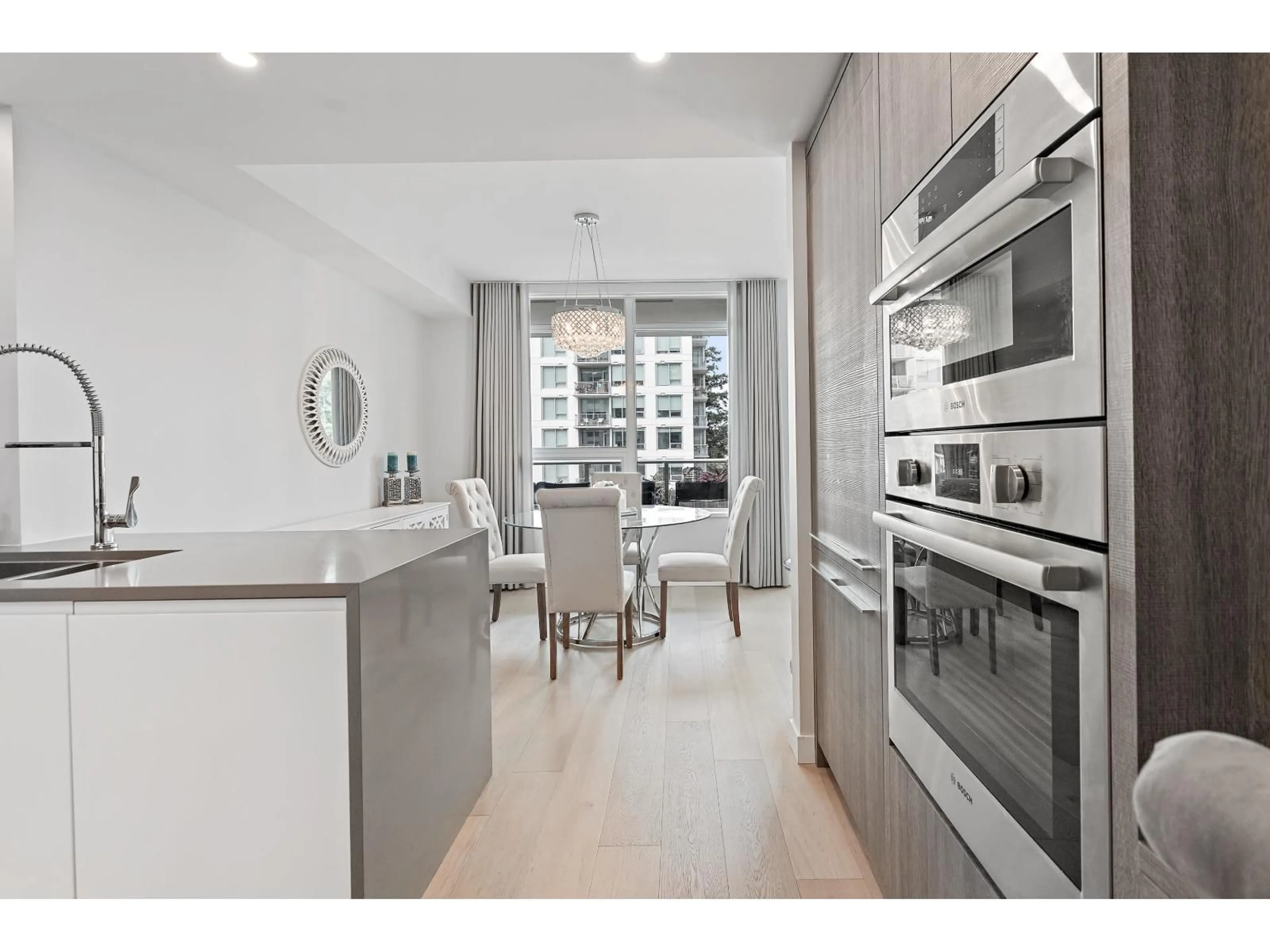 Open concept kitchen, unknown for 601 - 1441 JOHNSTON, White Rock British Columbia V4B3Z4