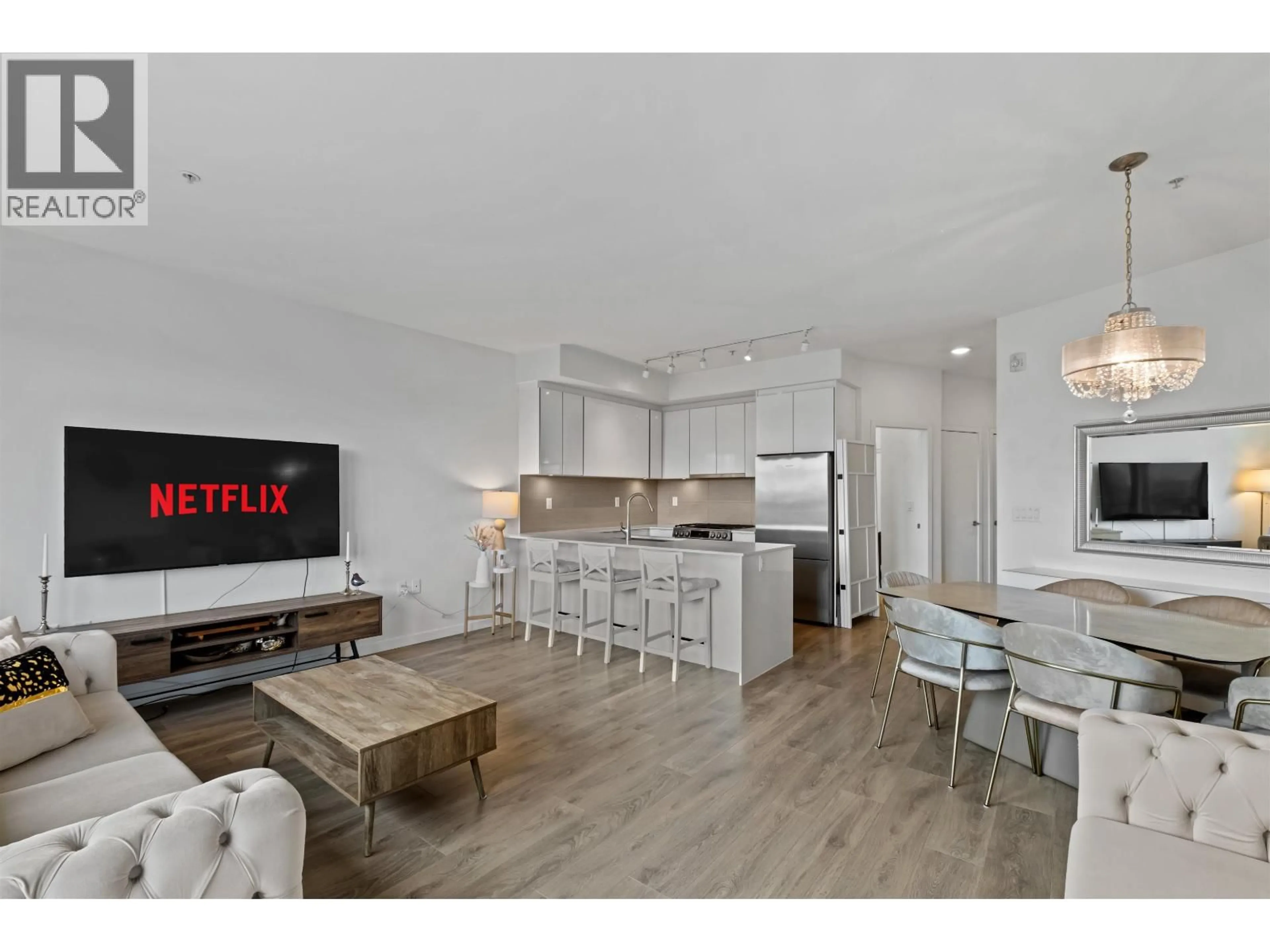 Open concept kitchen, unknown for 505 - 725 MARINE DRIVE, North Vancouver British Columbia V7M0G2