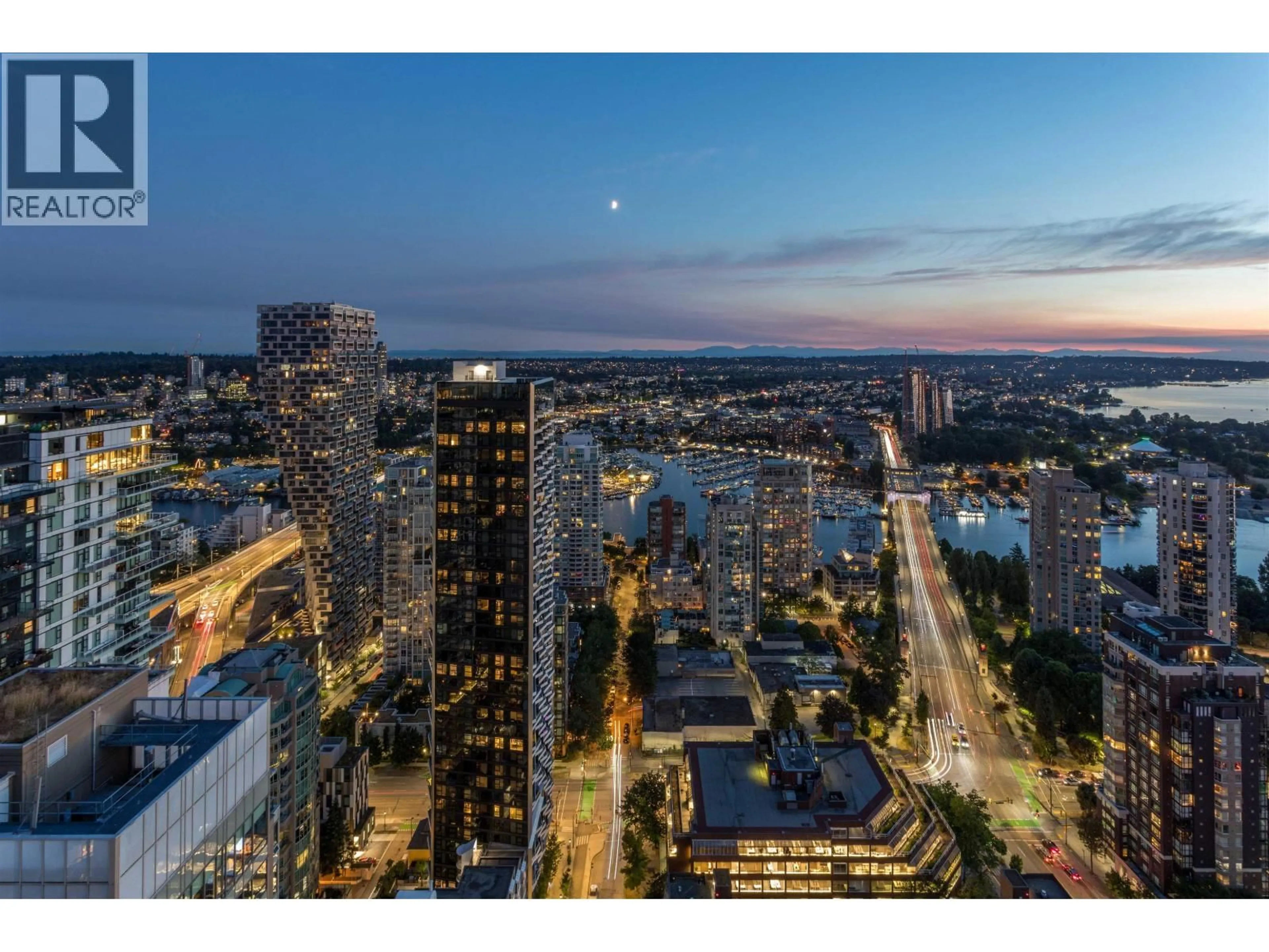 A pic from outside/outdoor area/front of a property/back of a property/a pic from drone, city buildings view from balcony for 4608 - 1289 HORNBY STREET, Vancouver British Columbia V6Z0G7