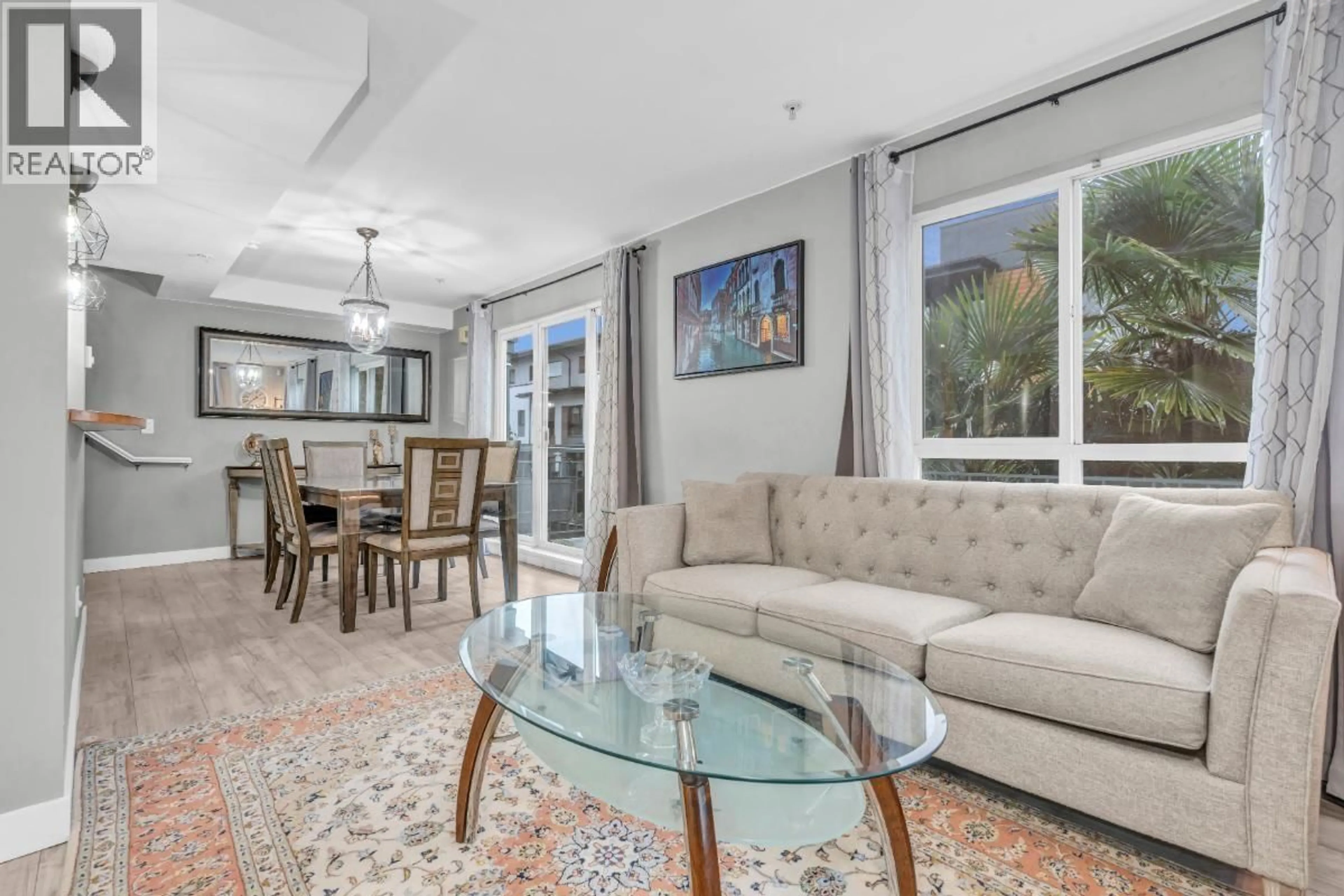 Living room with furniture, unknown for 2 - 288 ST. DAVIDS AVENUE, North Vancouver British Columbia V7L4X2