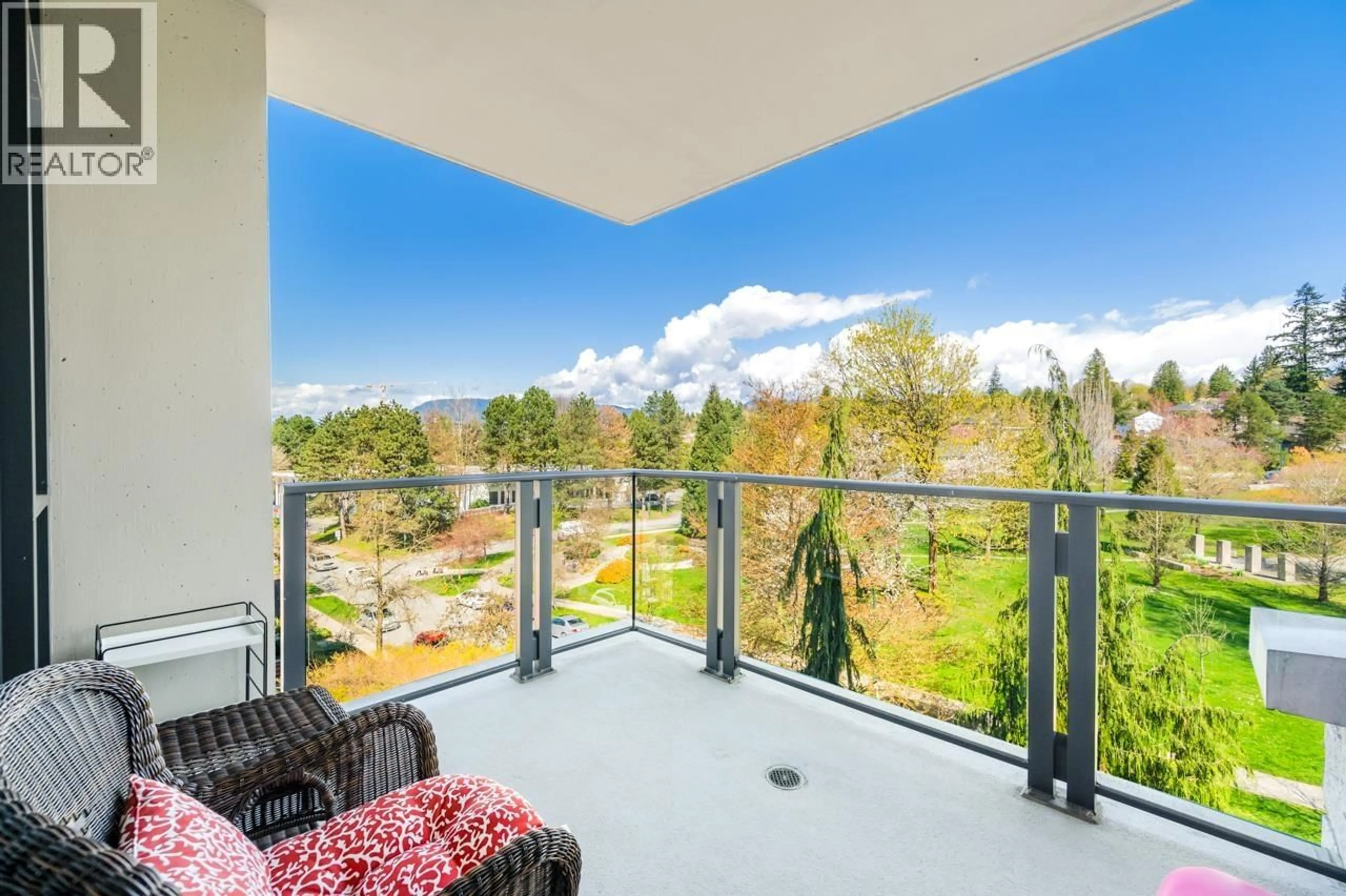 Balcony in the apartment, water/lake/river/ocean view for 403 - 4685 VALLEY DRIVE, Vancouver British Columbia V6J5M2